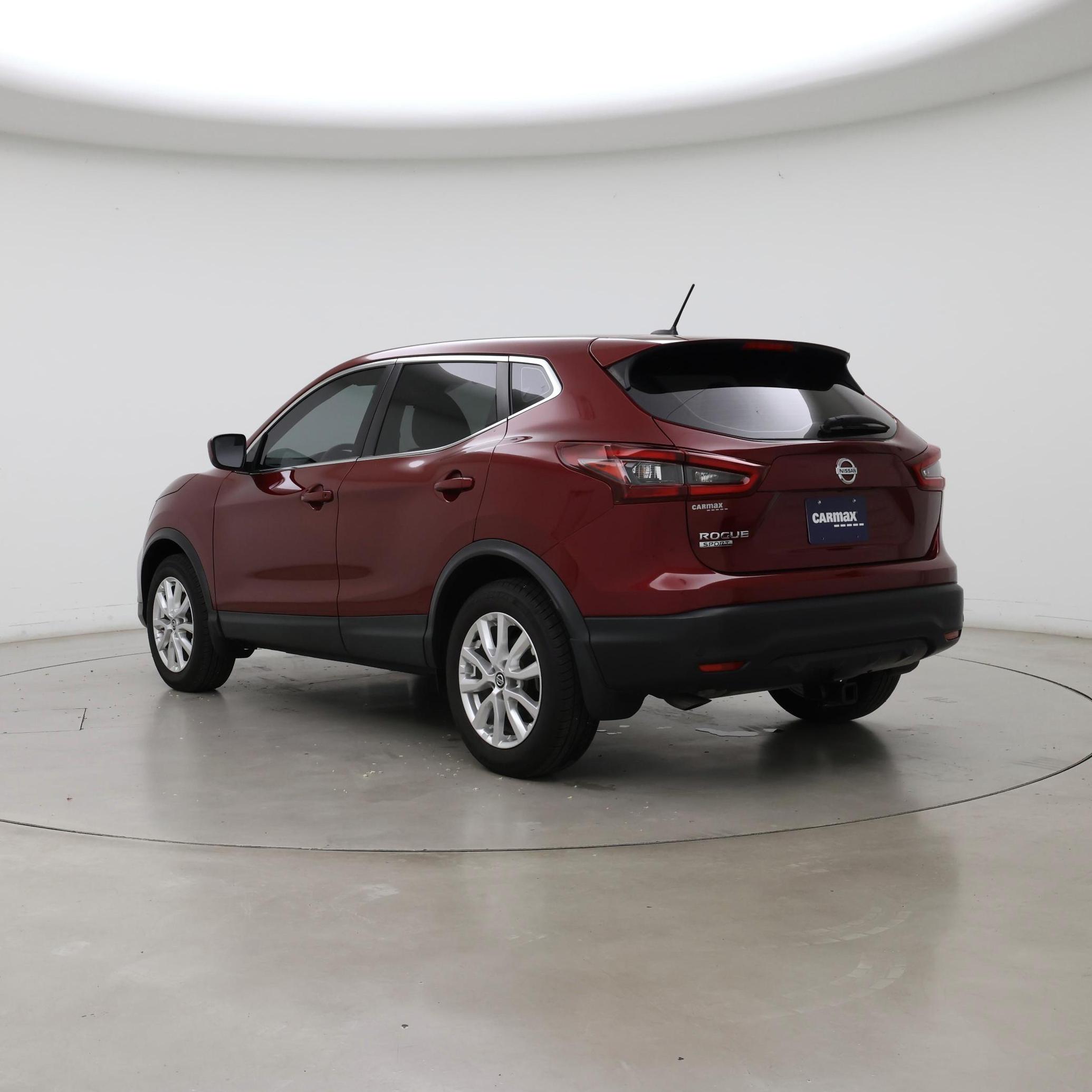 Thumbnail: 2021 Nissan Rogue Sport - 2