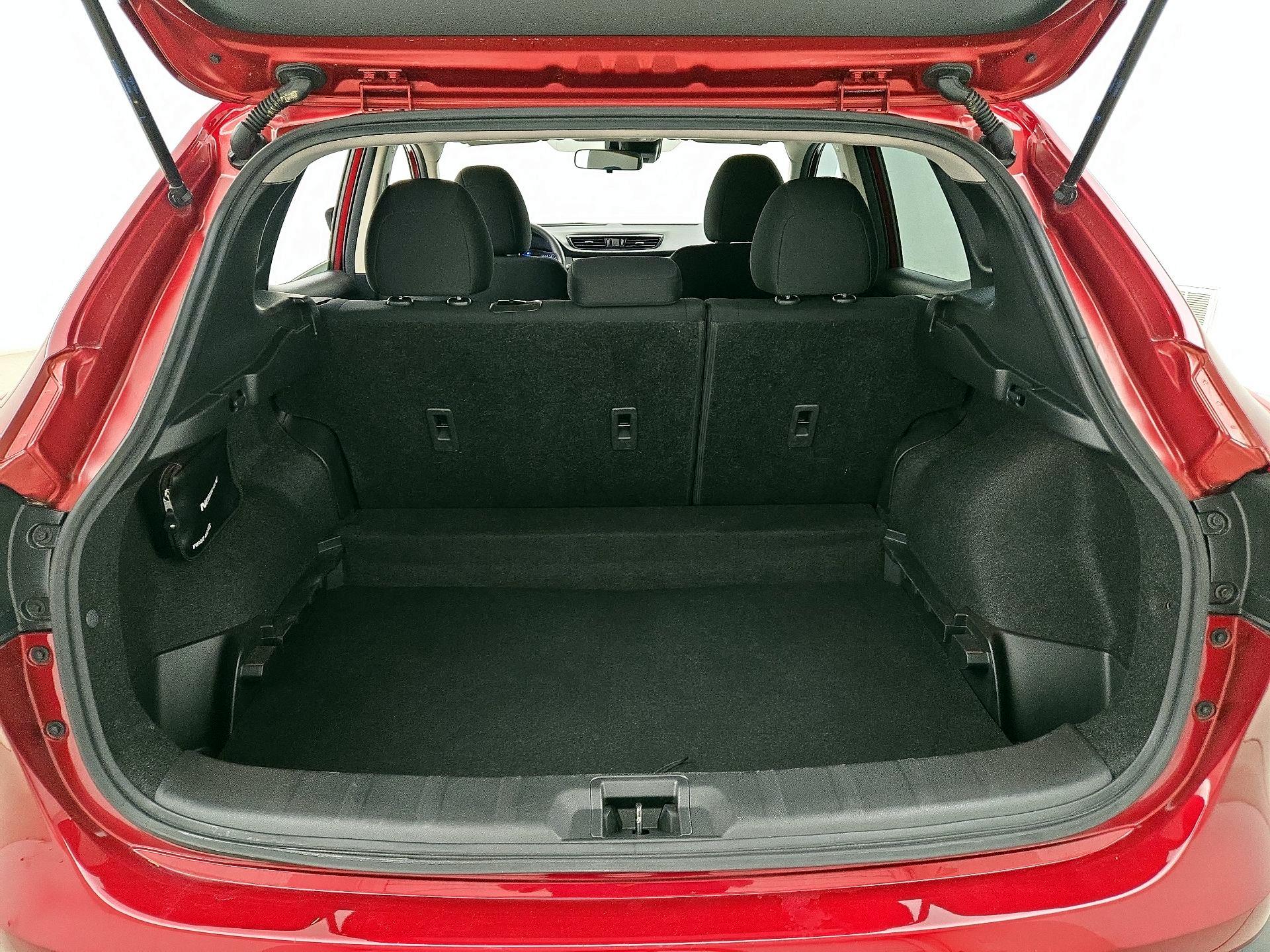 Thumbnail: 2021 Nissan Rogue Sport - 20