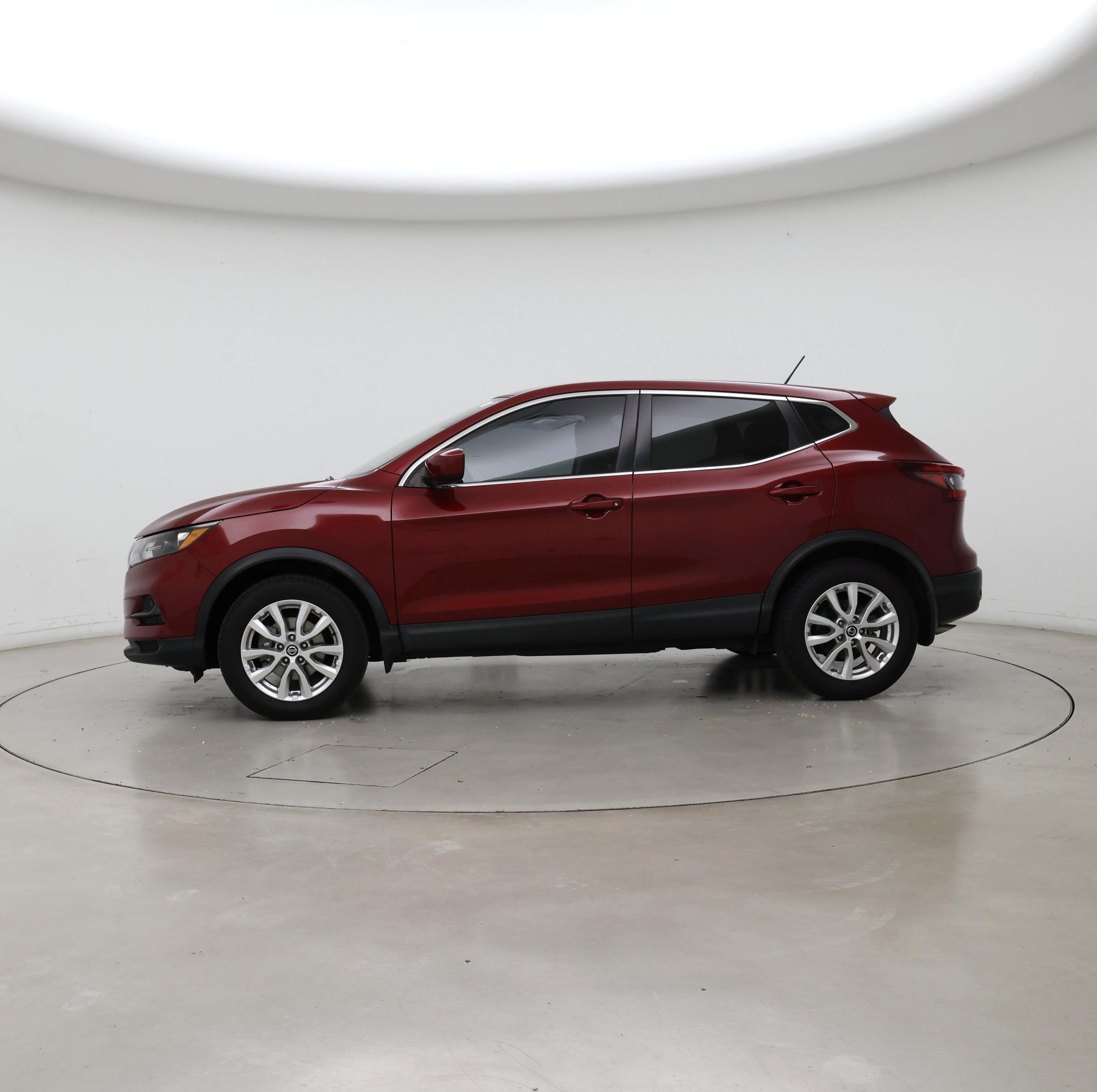 Thumbnail: 2021 Nissan Rogue Sport - 3