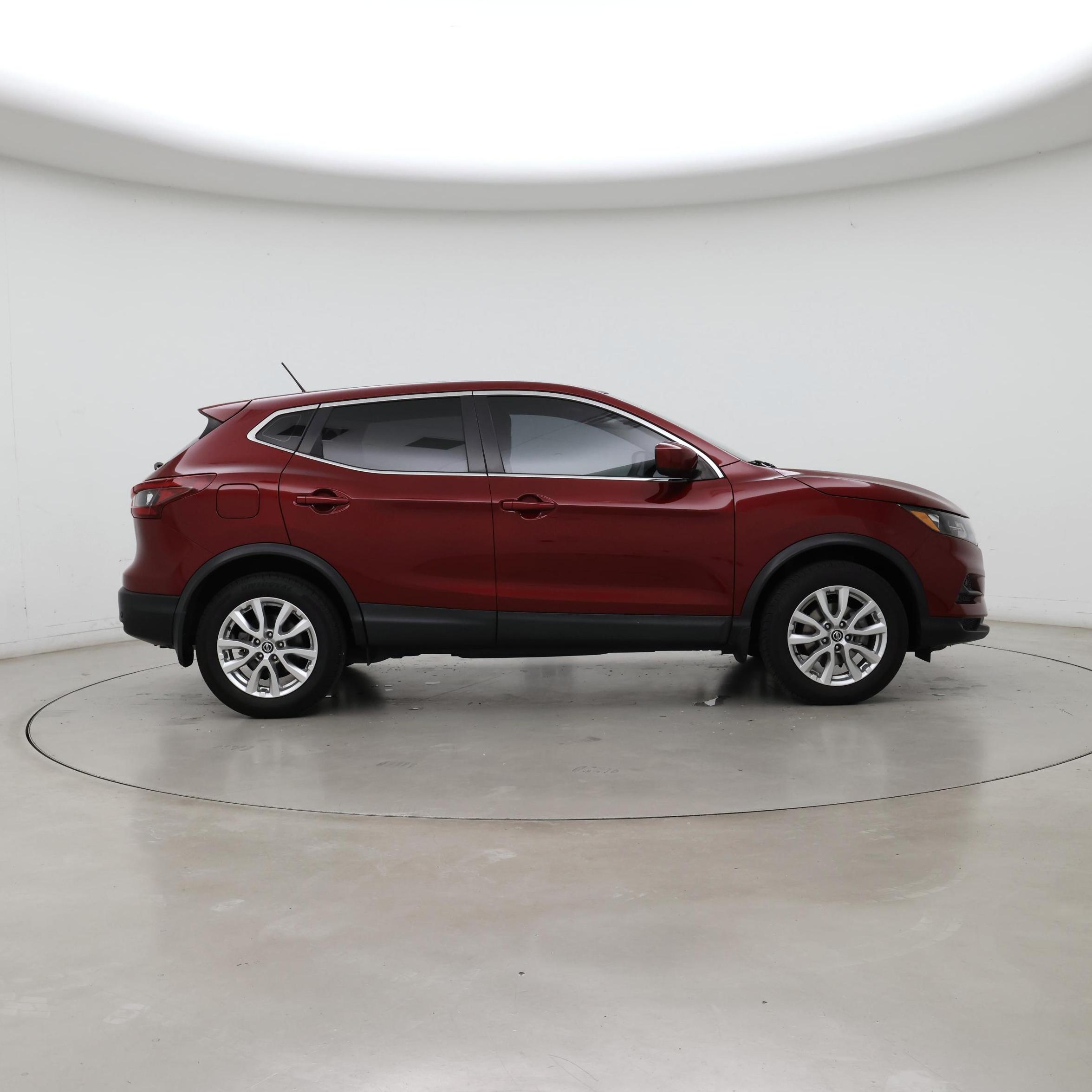 Thumbnail: 2021 Nissan Rogue Sport - 7