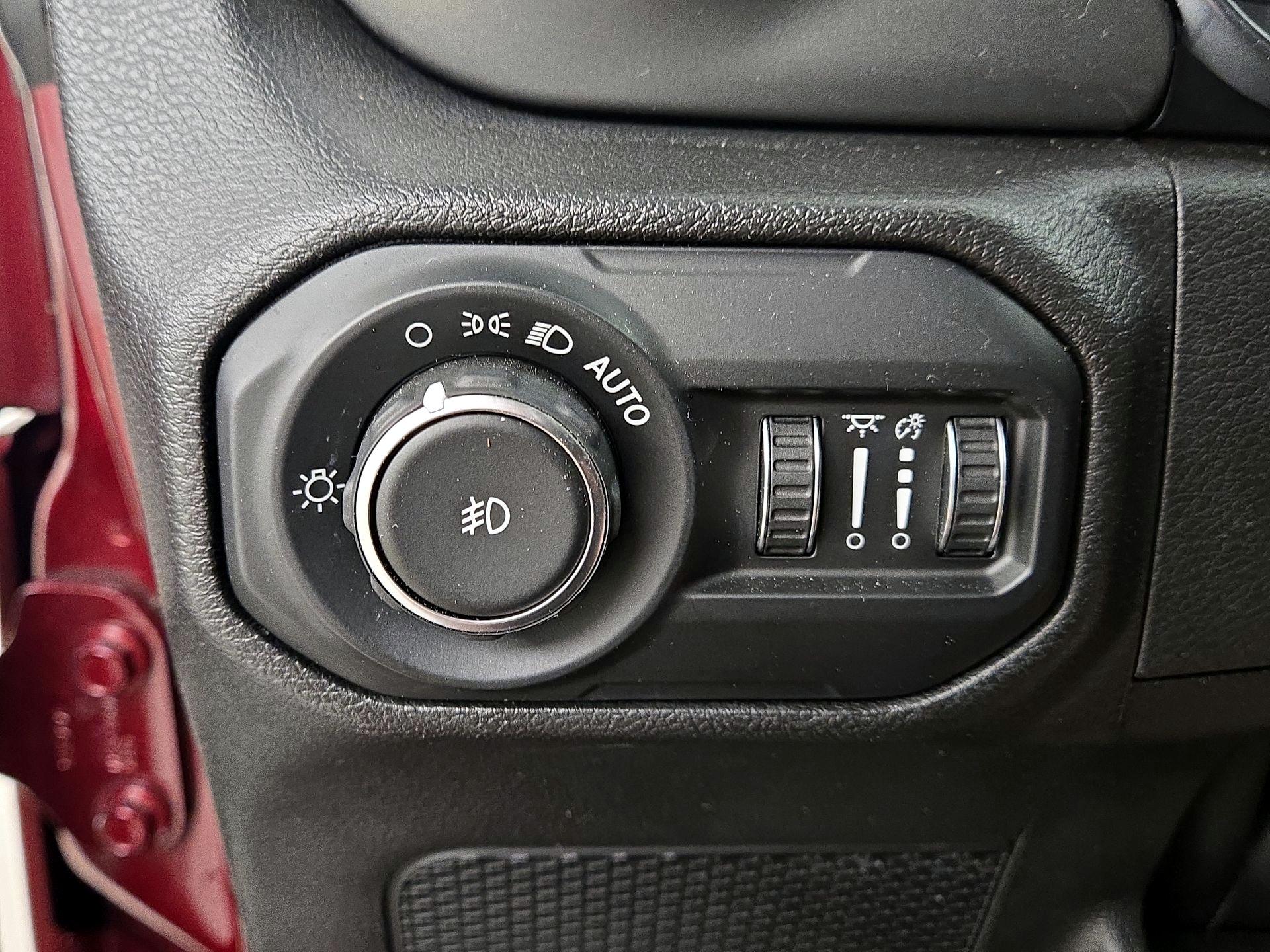 Thumbnail: 2022 Jeep Wrangler - 13