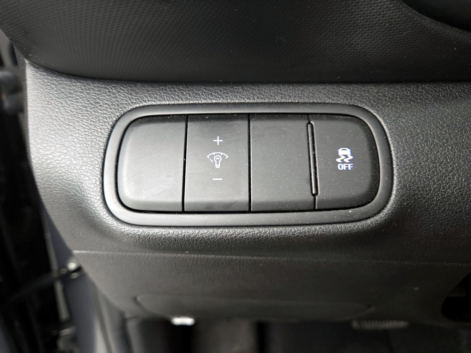 Thumbnail: 2024 Hyundai Venue - 13