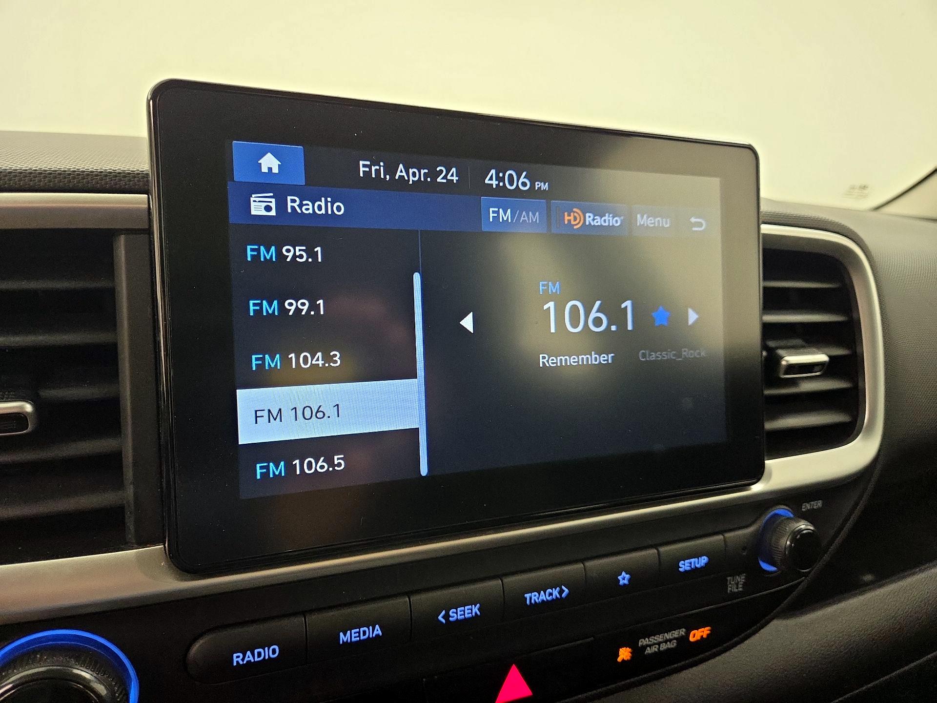 Thumbnail: 2024 Hyundai Venue - 15