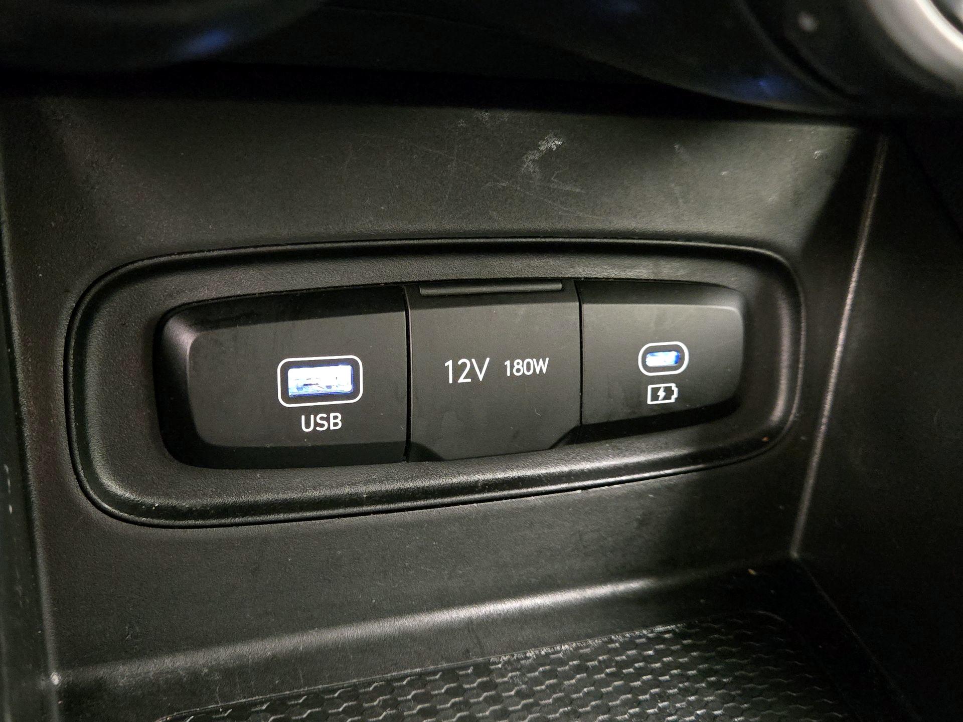 Thumbnail: 2024 Hyundai Venue - 18