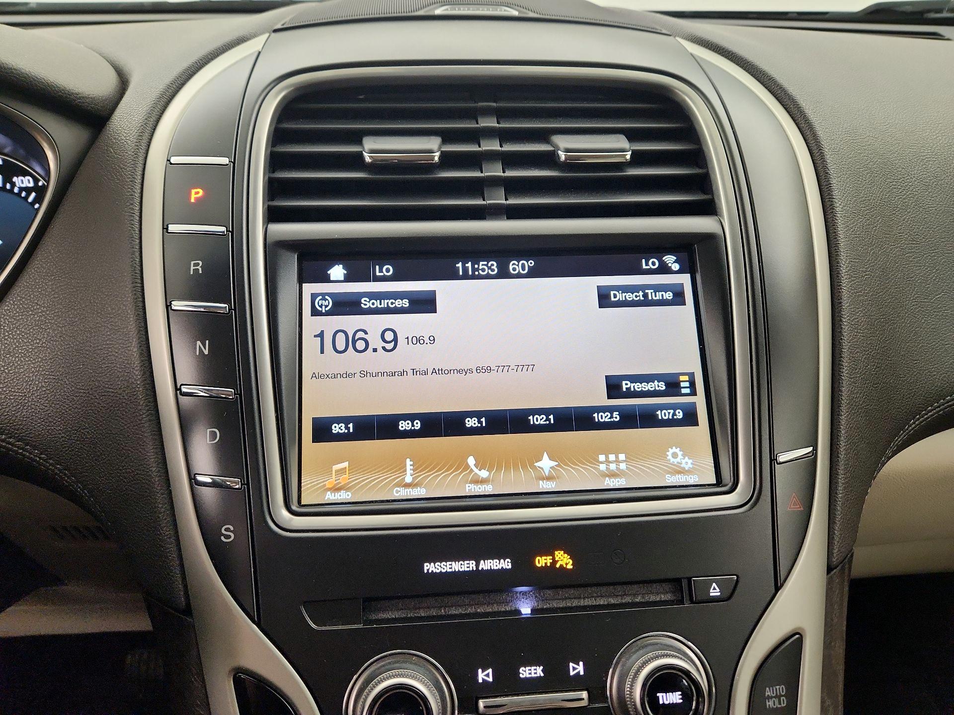 Thumbnail: 2017 Lincoln MKX - 16