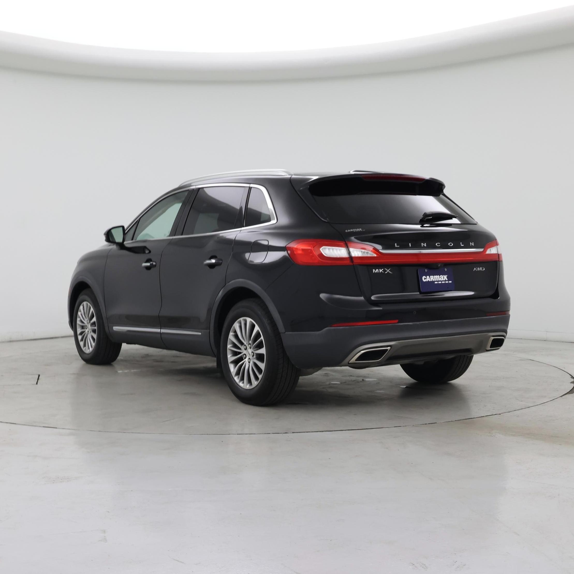 Thumbnail: 2017 Lincoln MKX - 2
