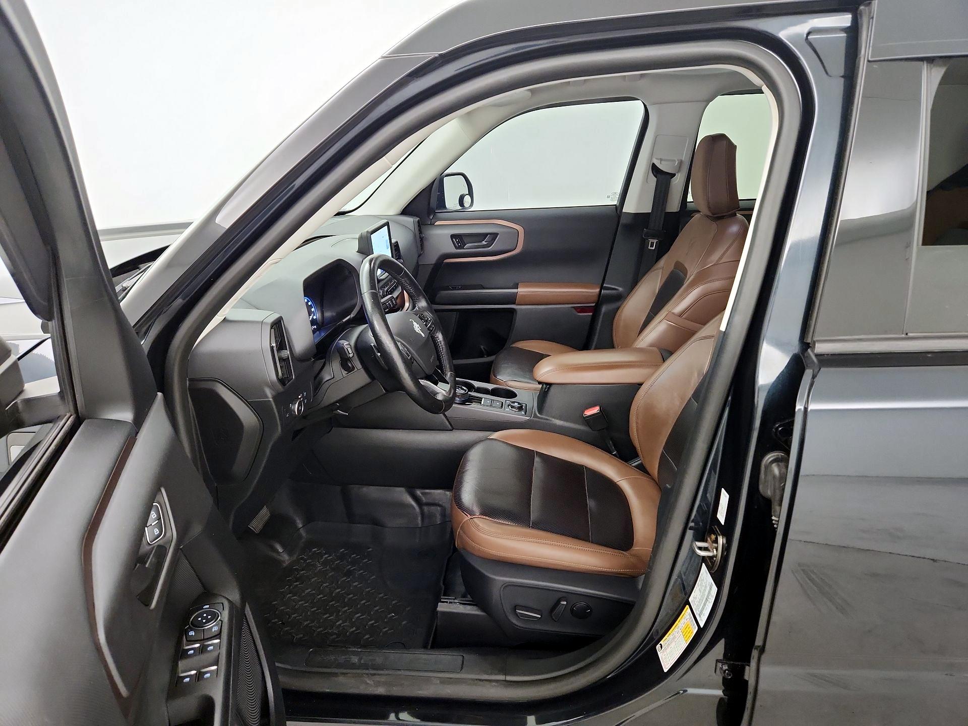 Thumbnail: 2021 Ford Bronco Sport - 11