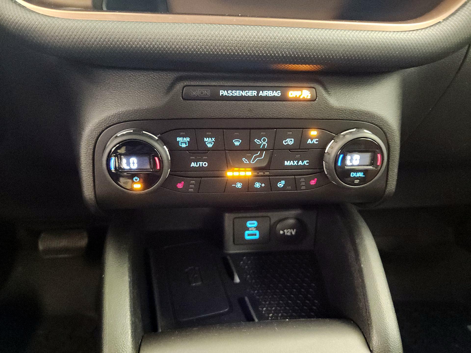 Thumbnail: 2021 Ford Bronco Sport - 16