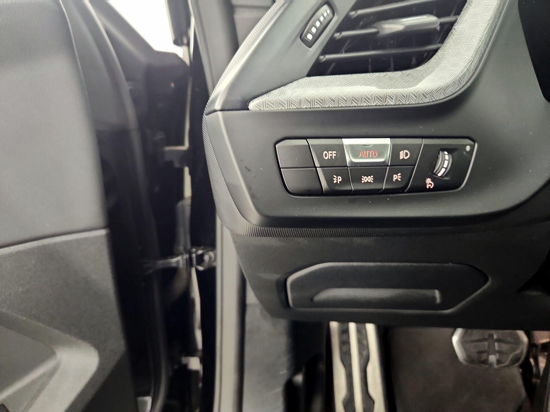 Thumbnail: 2021 BMW 2 Series - 13