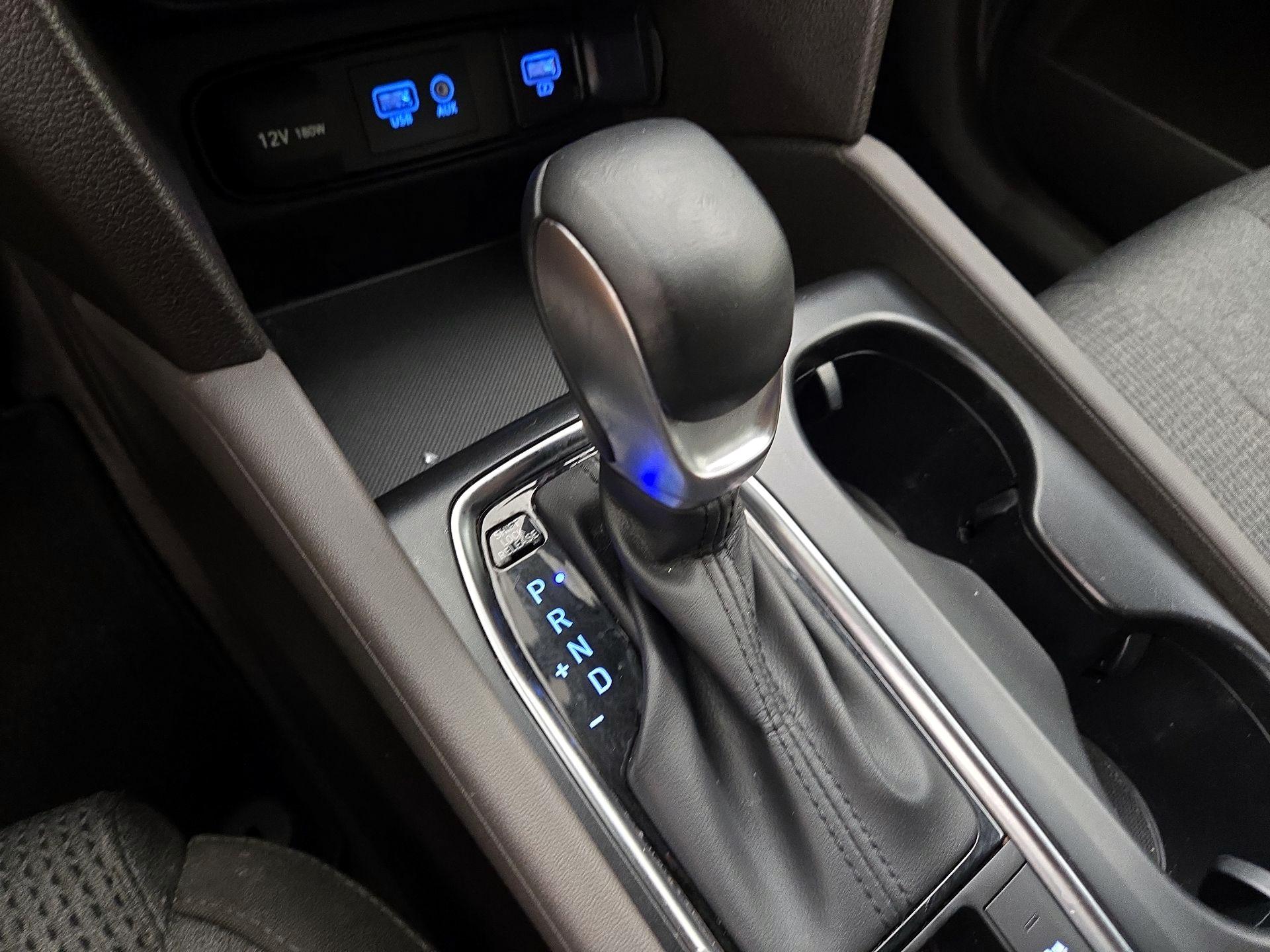 Thumbnail: 2019 Hyundai Santa Fe - 17