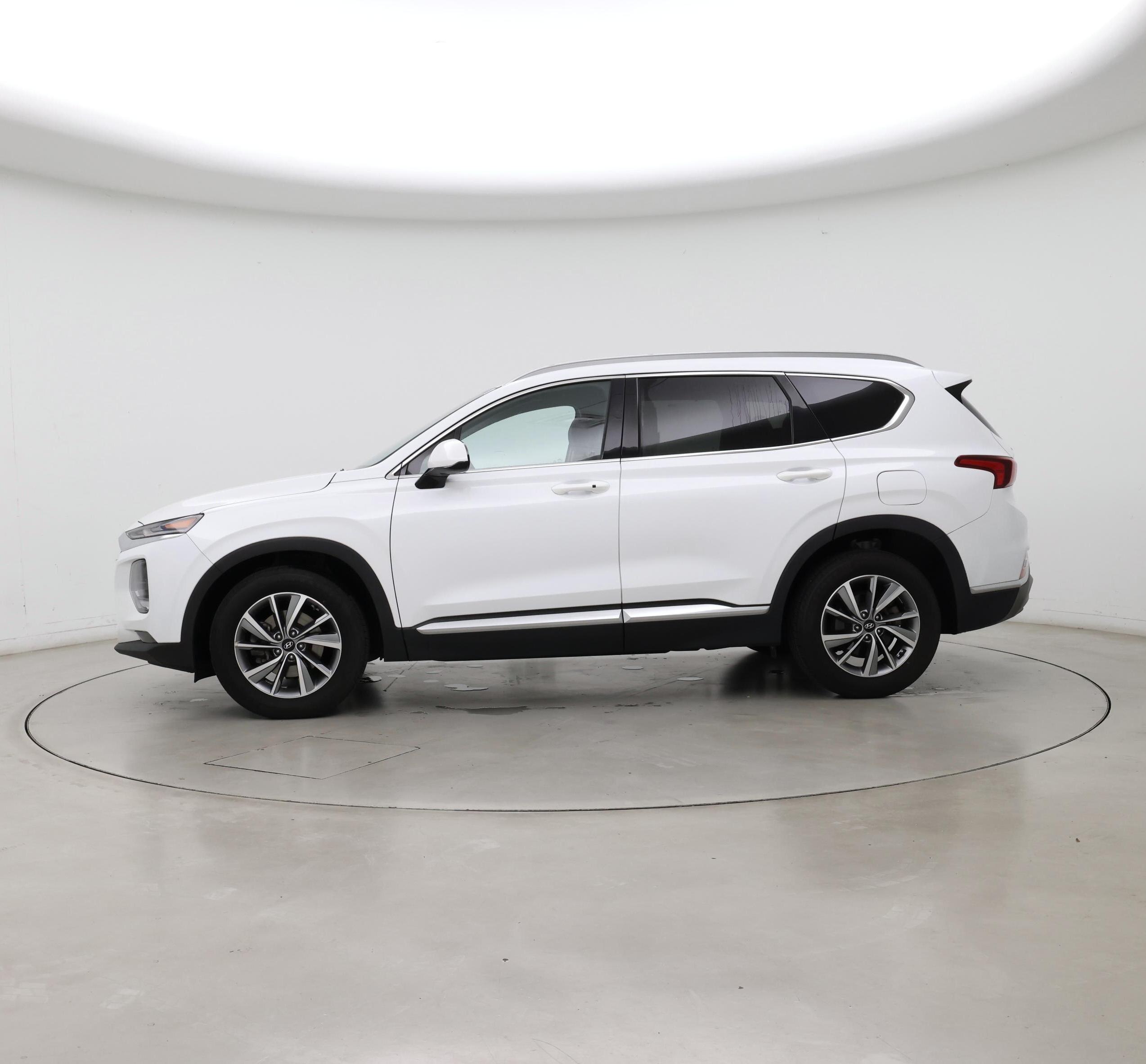 Thumbnail: 2019 Hyundai Santa Fe - 3