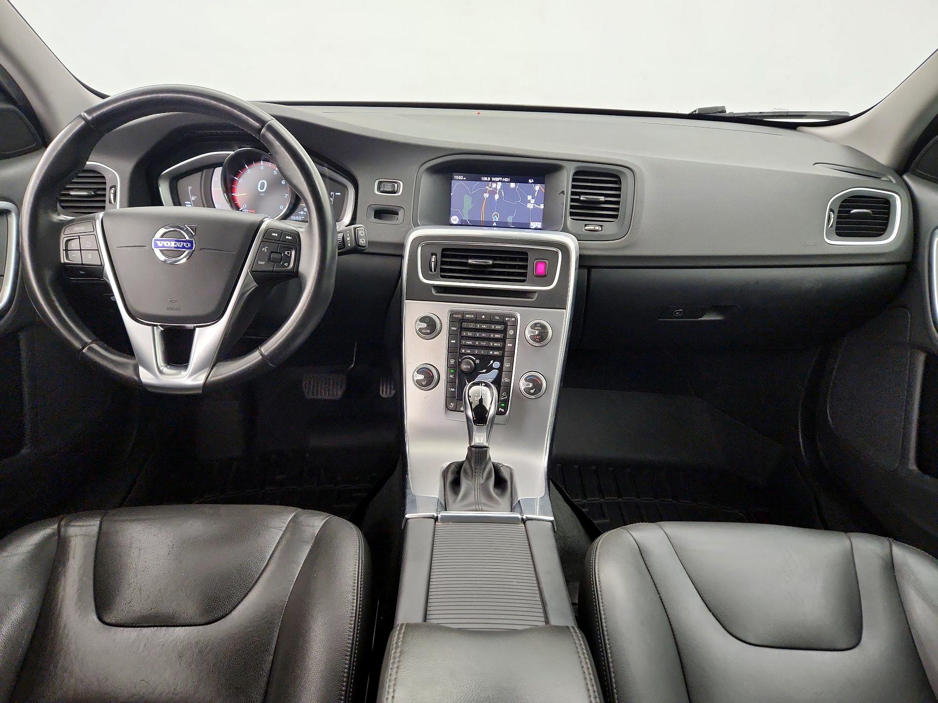 Thumbnail: 2018 Volvo S60 - 9