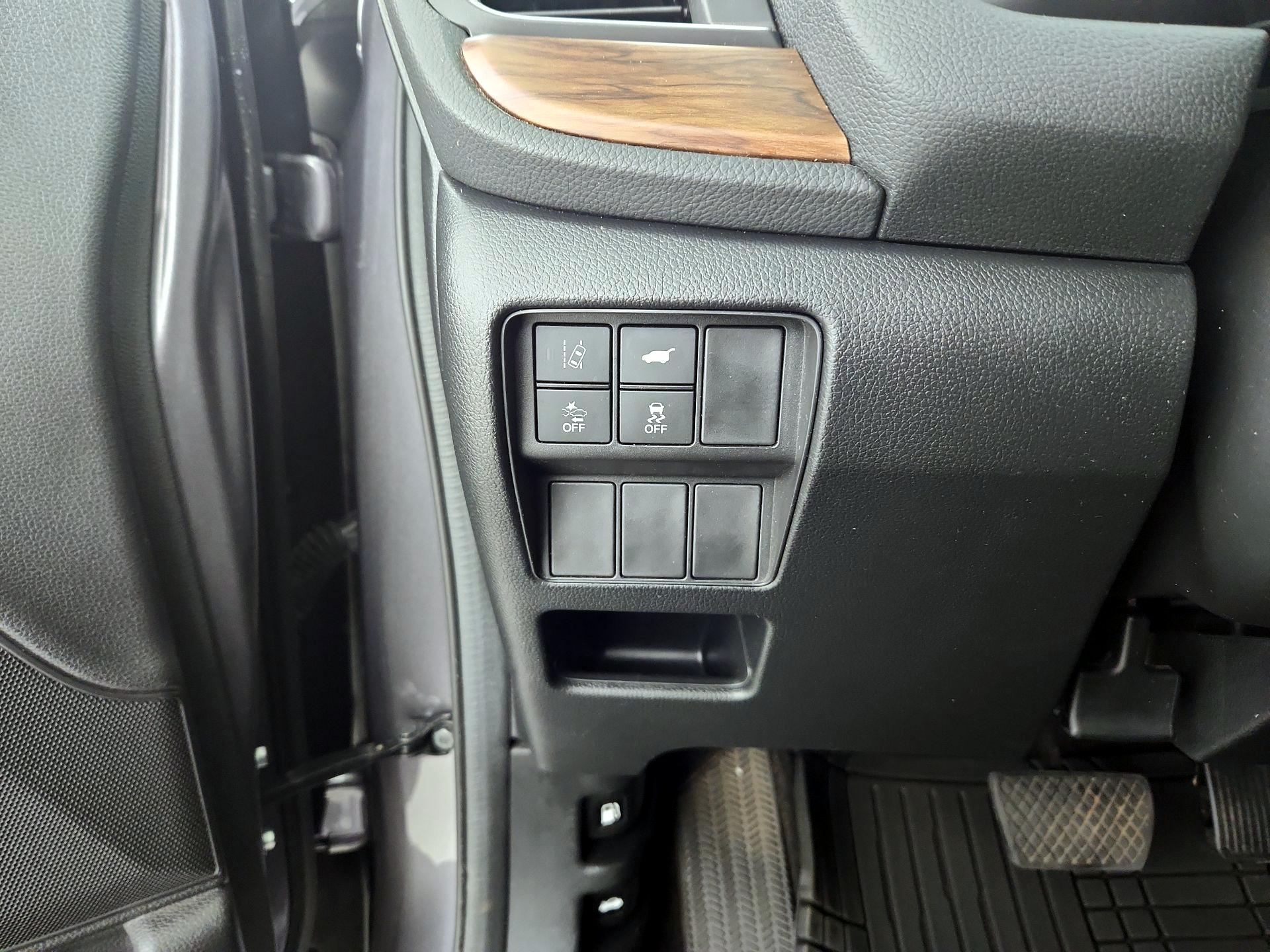 Thumbnail: 2018 Honda CR-V - 13