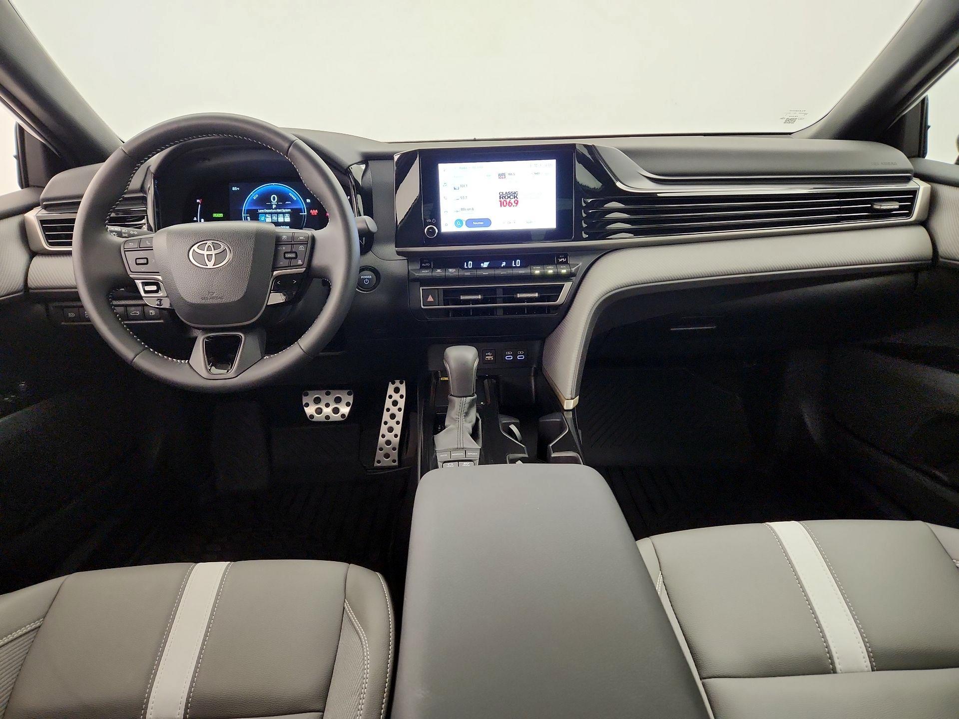 Thumbnail: 2025 Toyota Camry - 9