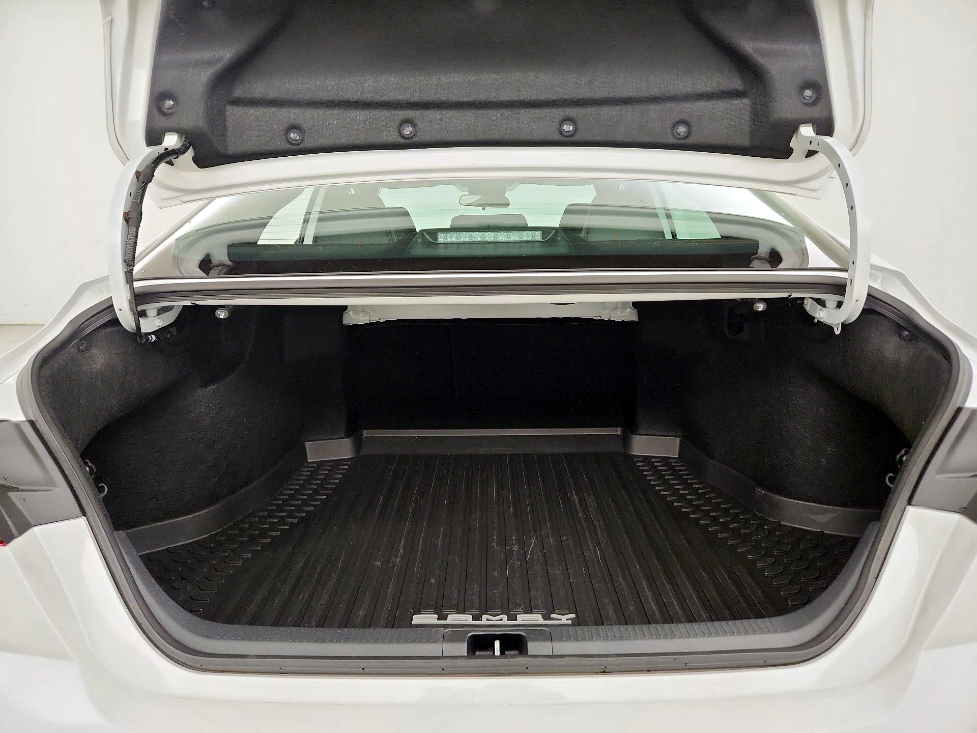 Thumbnail: 2025 Toyota Camry - 20