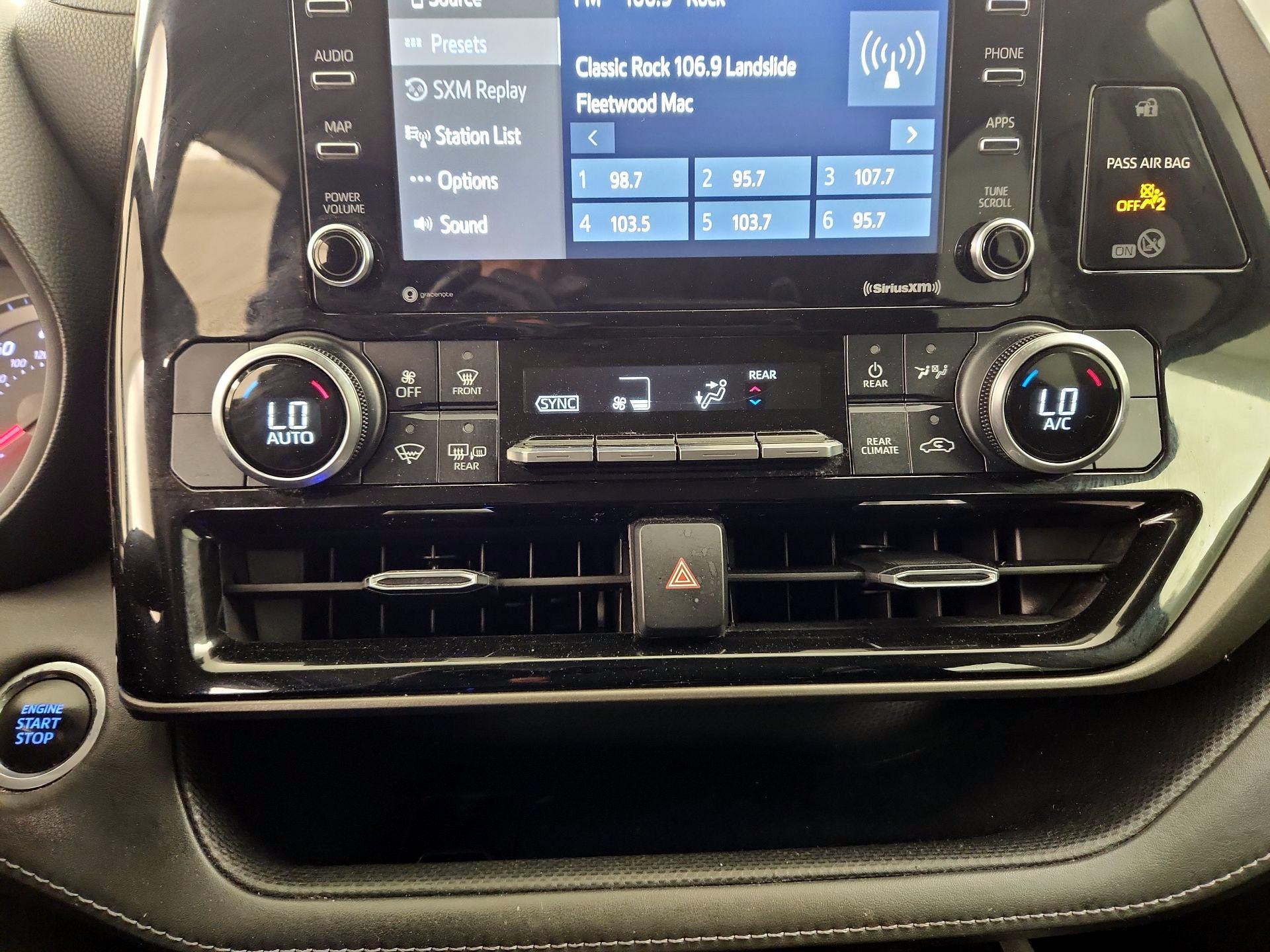 Thumbnail: 2020 Toyota Highlander - 16