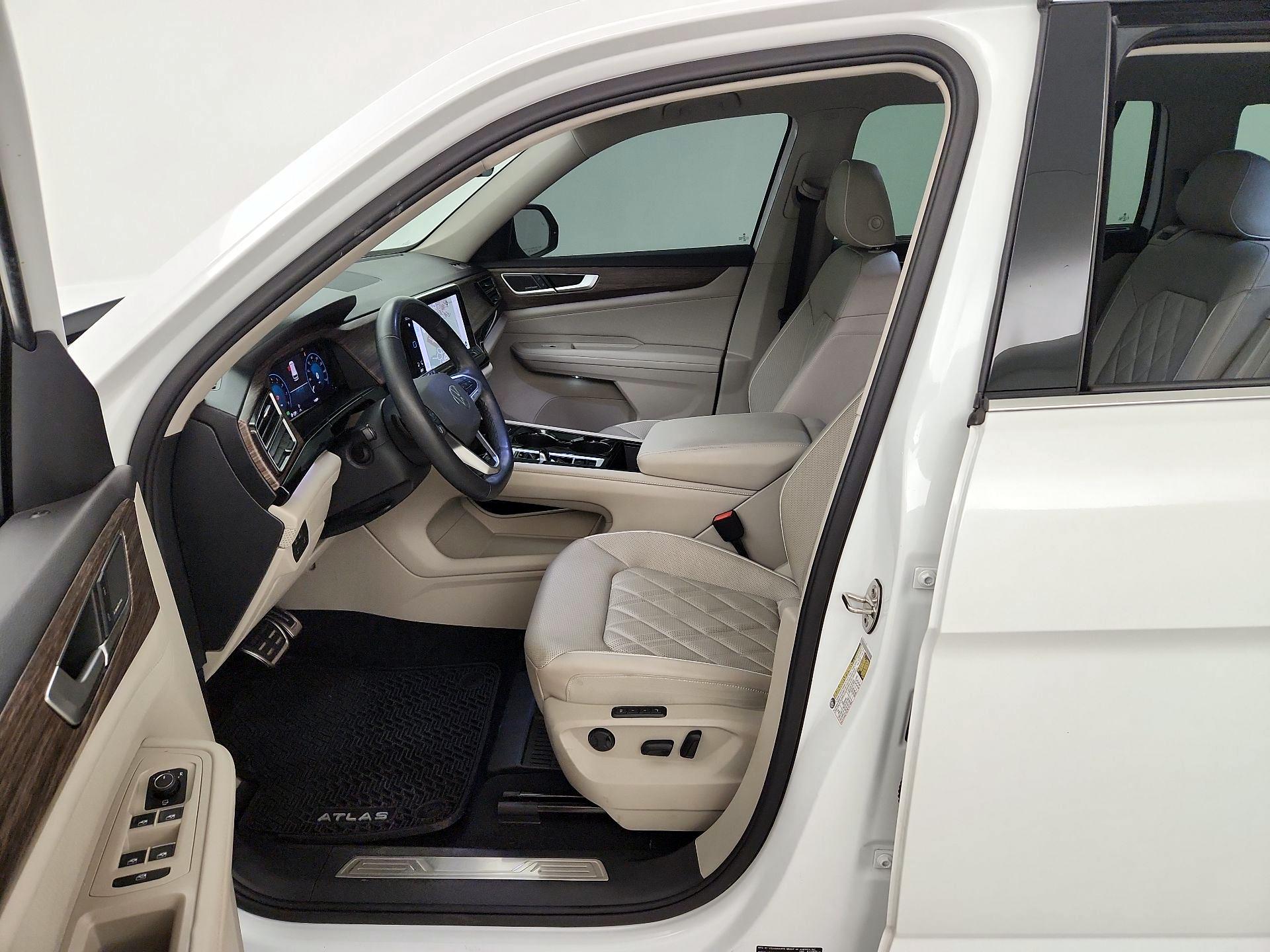 Thumbnail: 2025 Volkswagen Atlas - 11