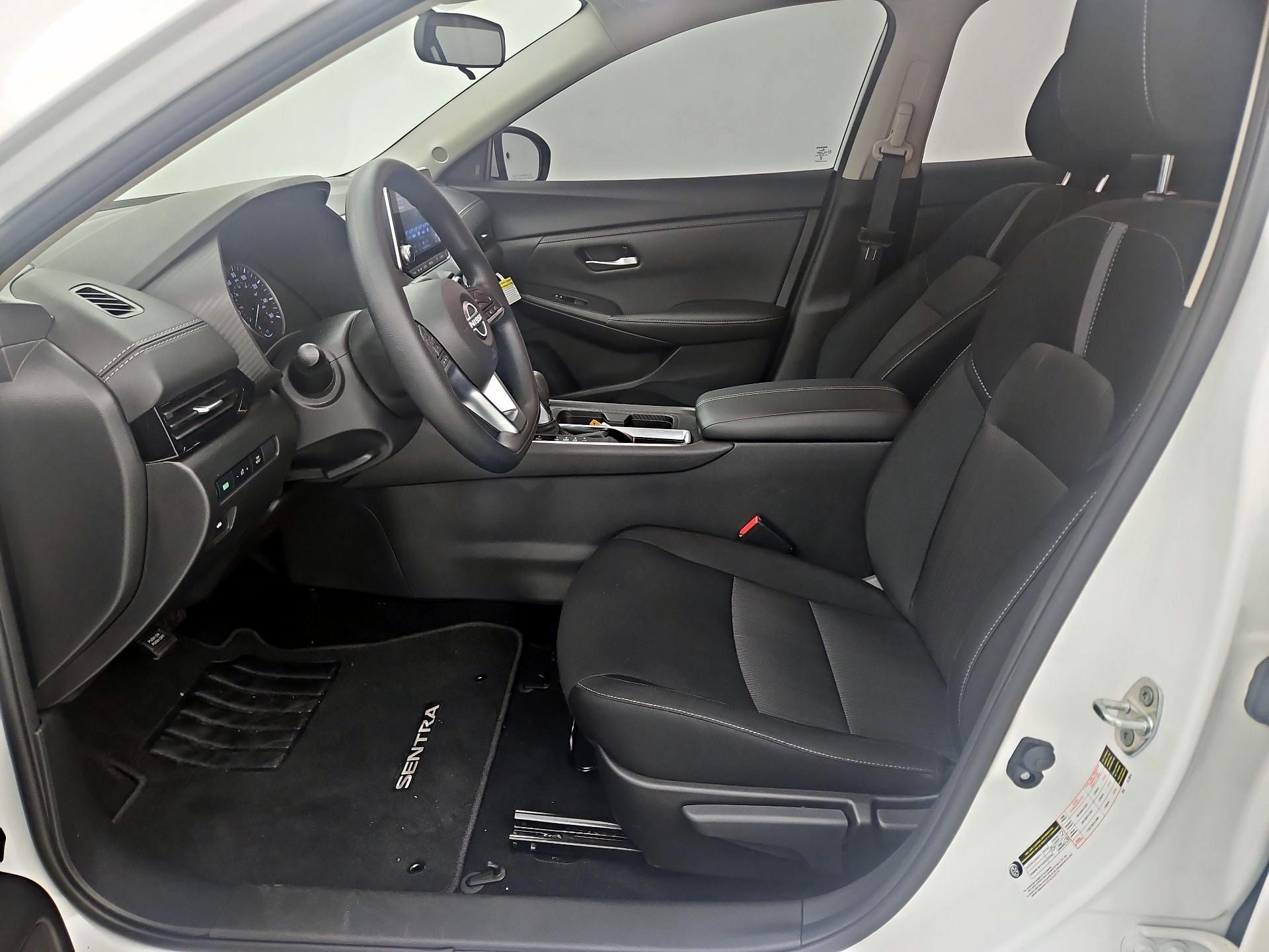Thumbnail: 2025 Nissan Sentra - 11