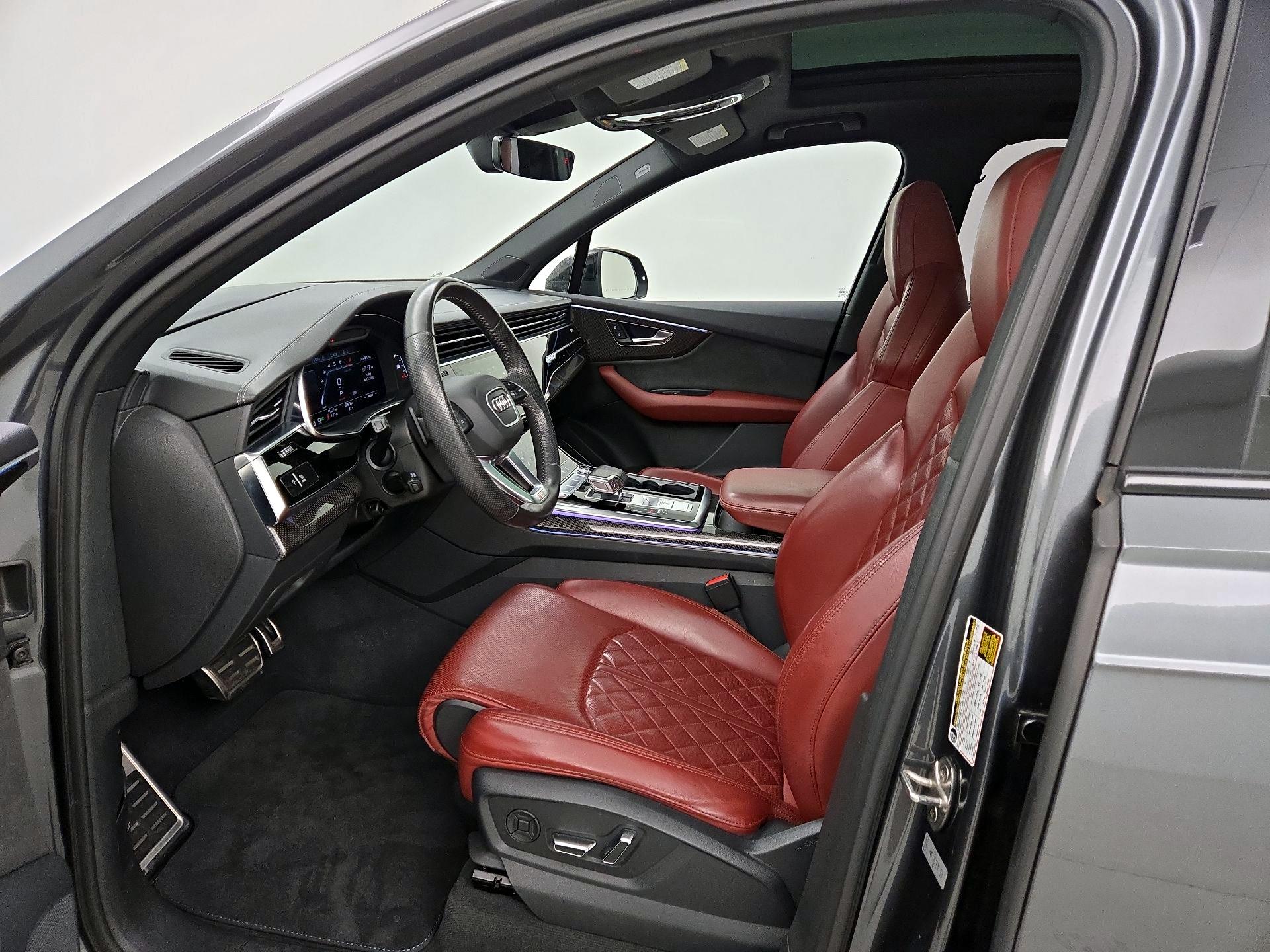 Thumbnail: 2020 Audi SQ7 - 11