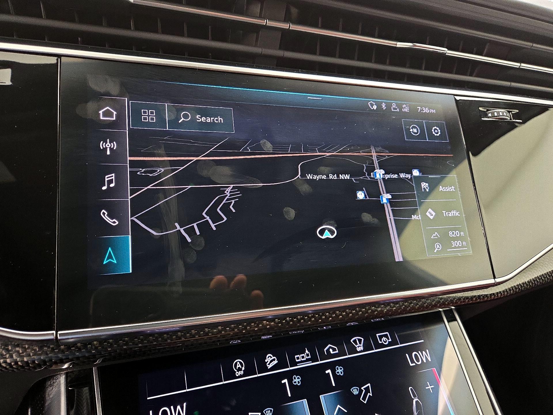 Thumbnail: 2020 Audi SQ7 - 14
