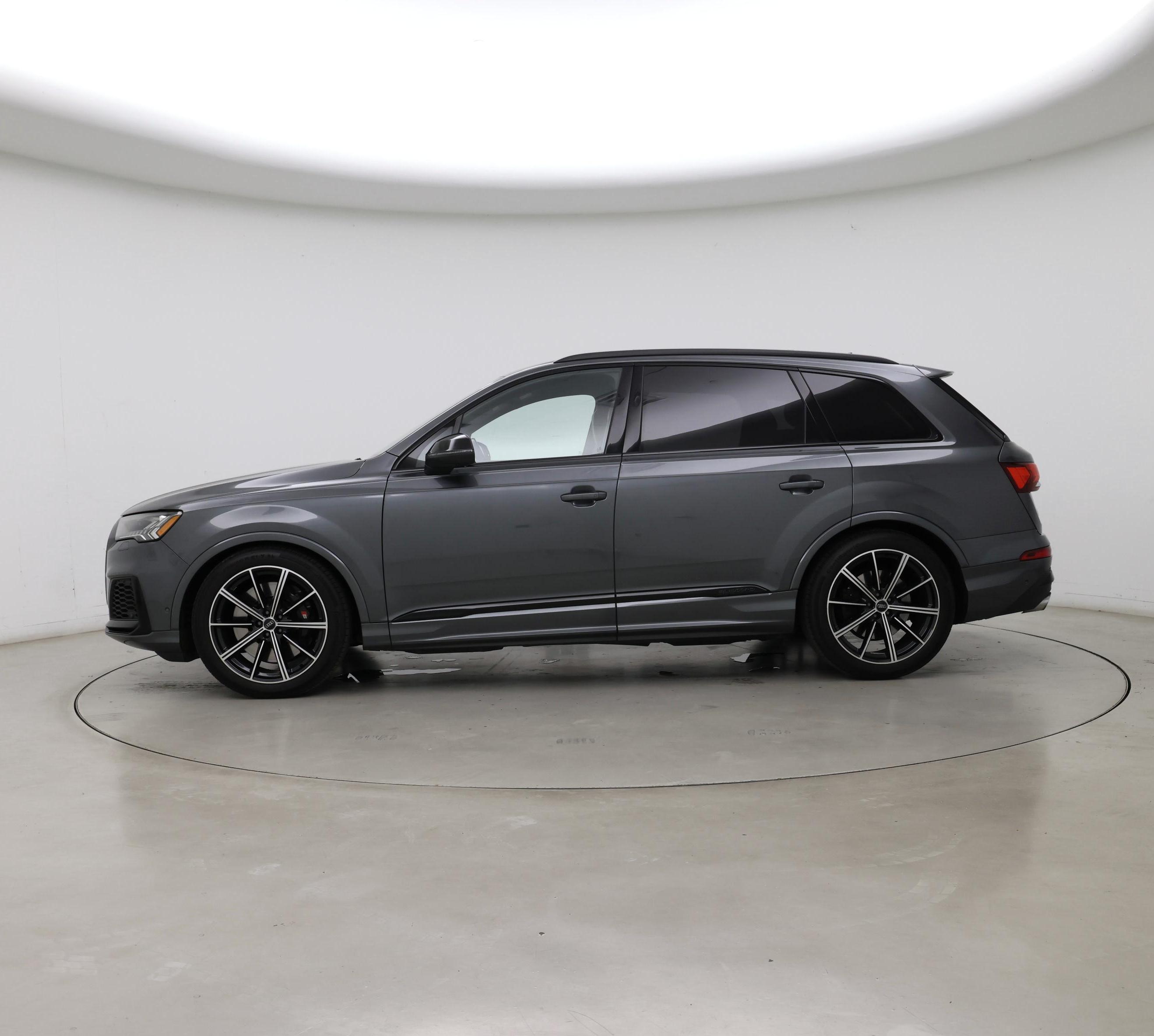 Thumbnail: 2020 Audi SQ7 - 3
