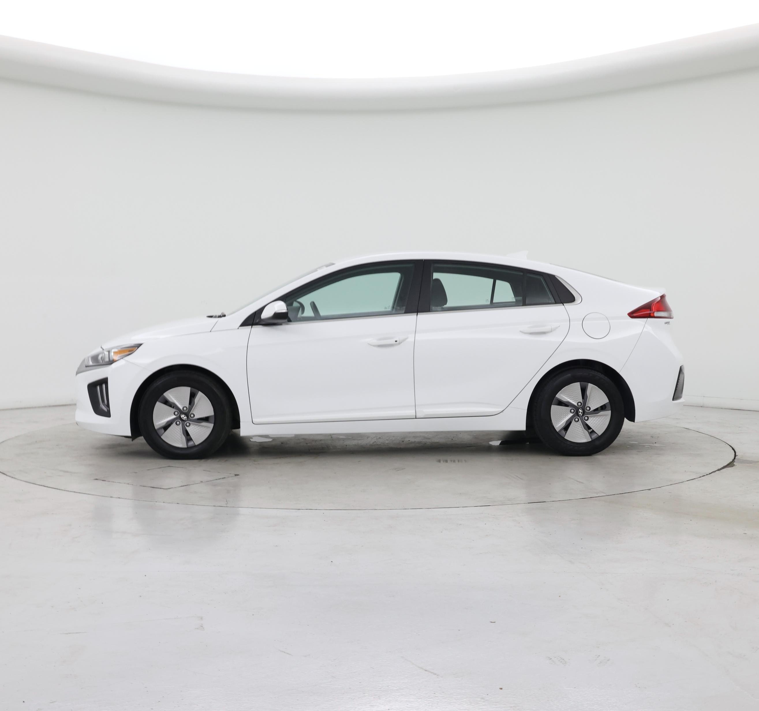 Thumbnail: 2021 Hyundai Ioniq - 3