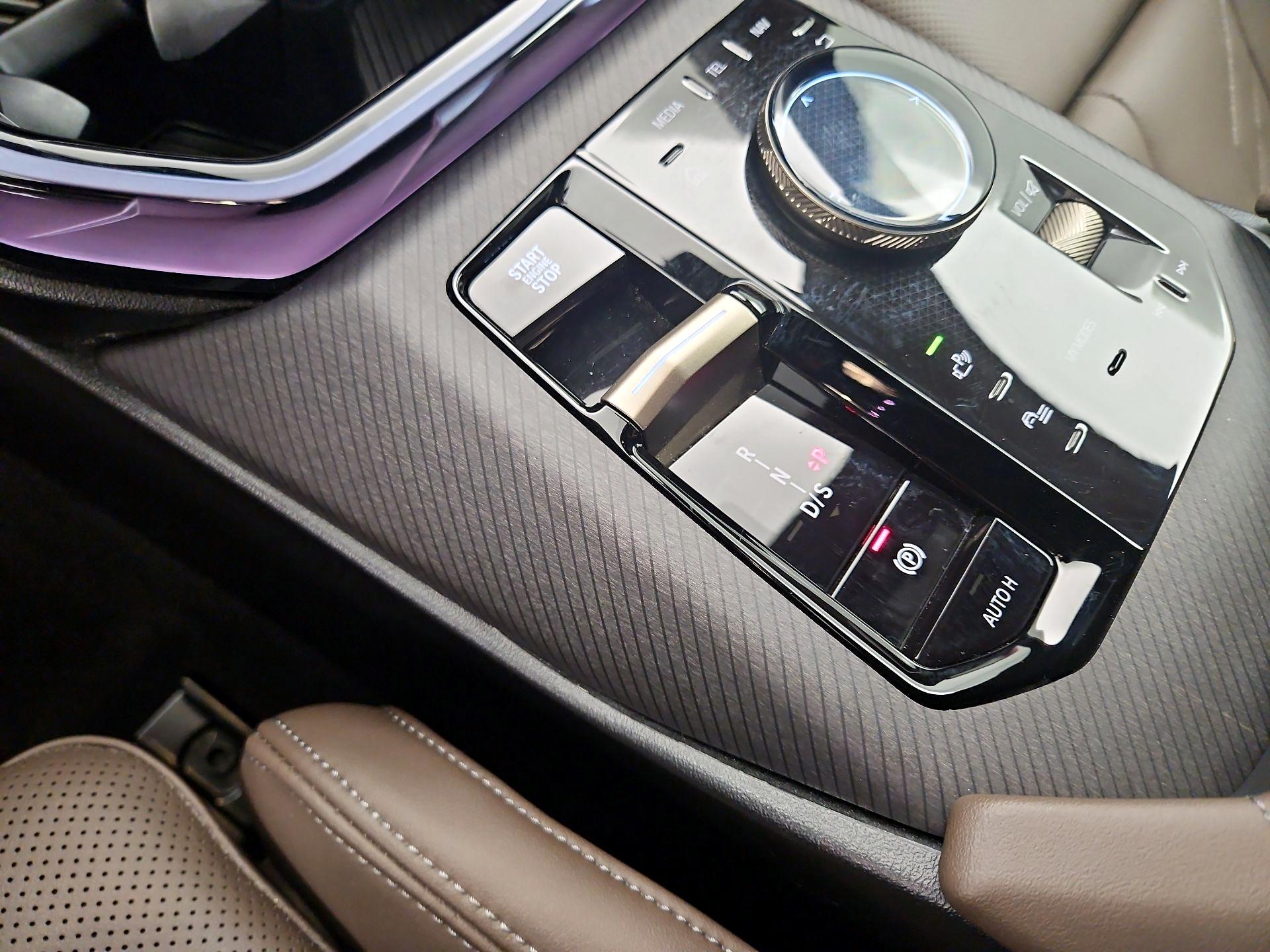 Thumbnail: 2025 BMW X3 - 17