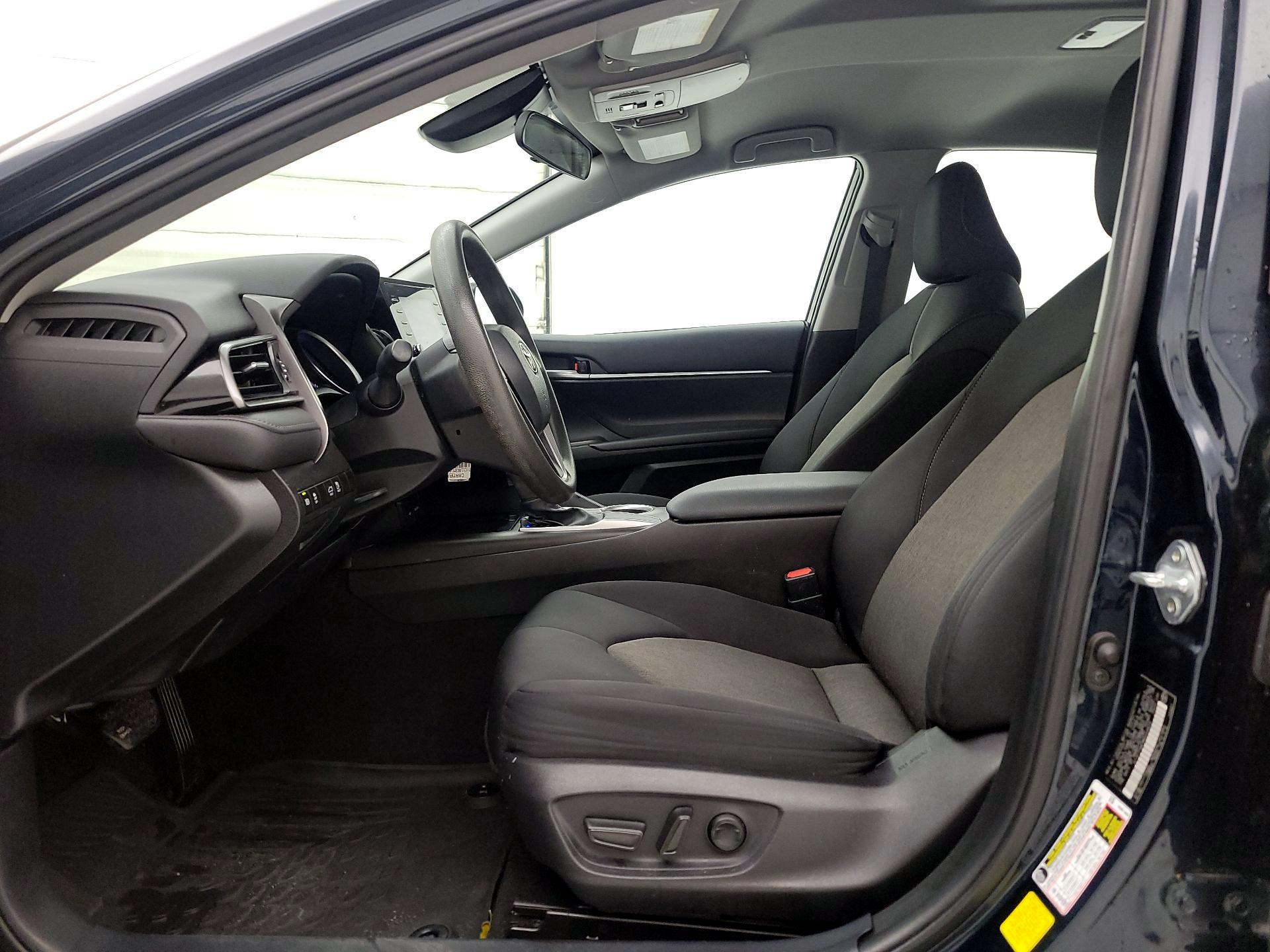 Thumbnail: 2021 Toyota Camry - 11