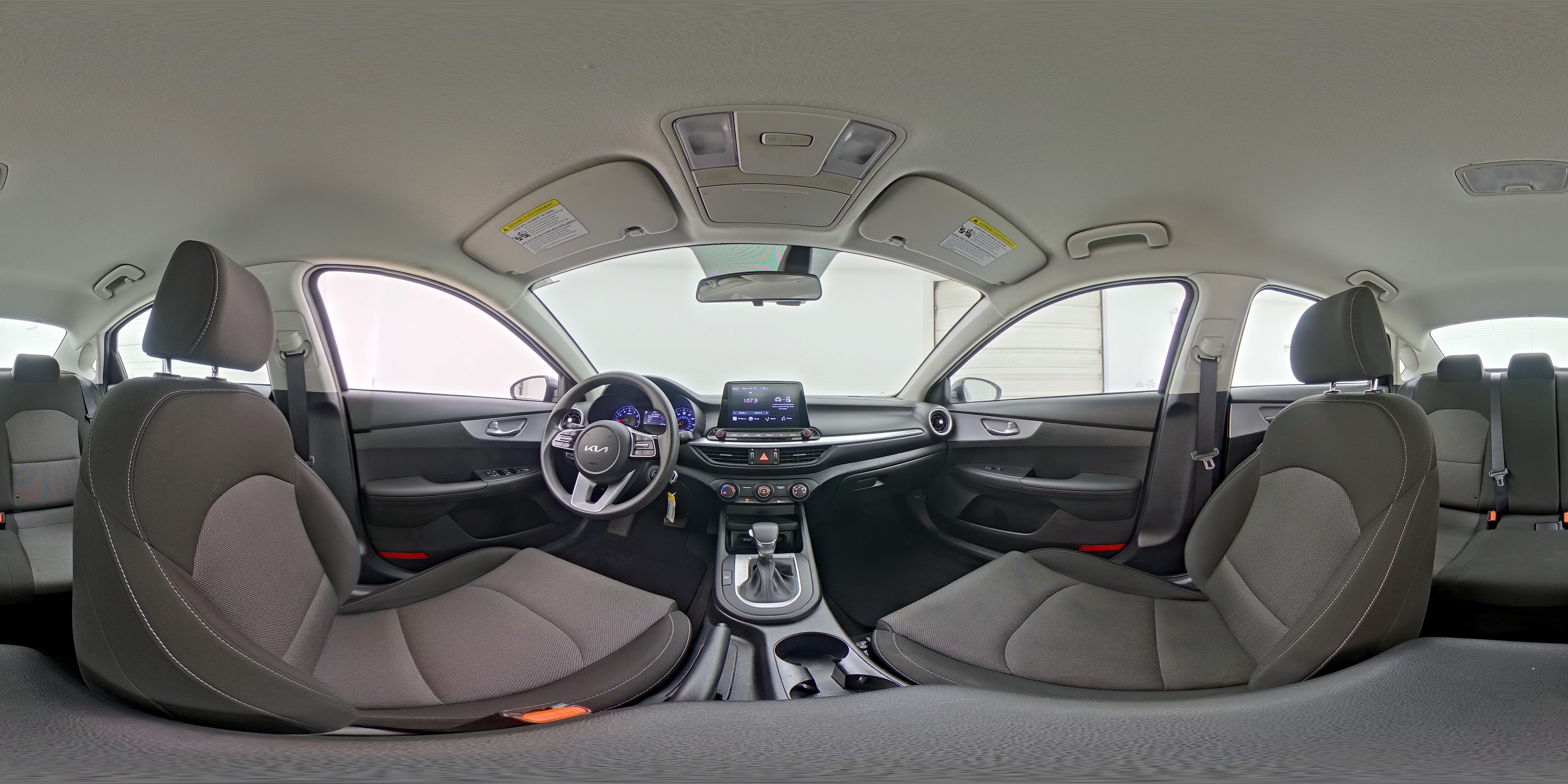 2024 Kia Forte LXS - Photo 24