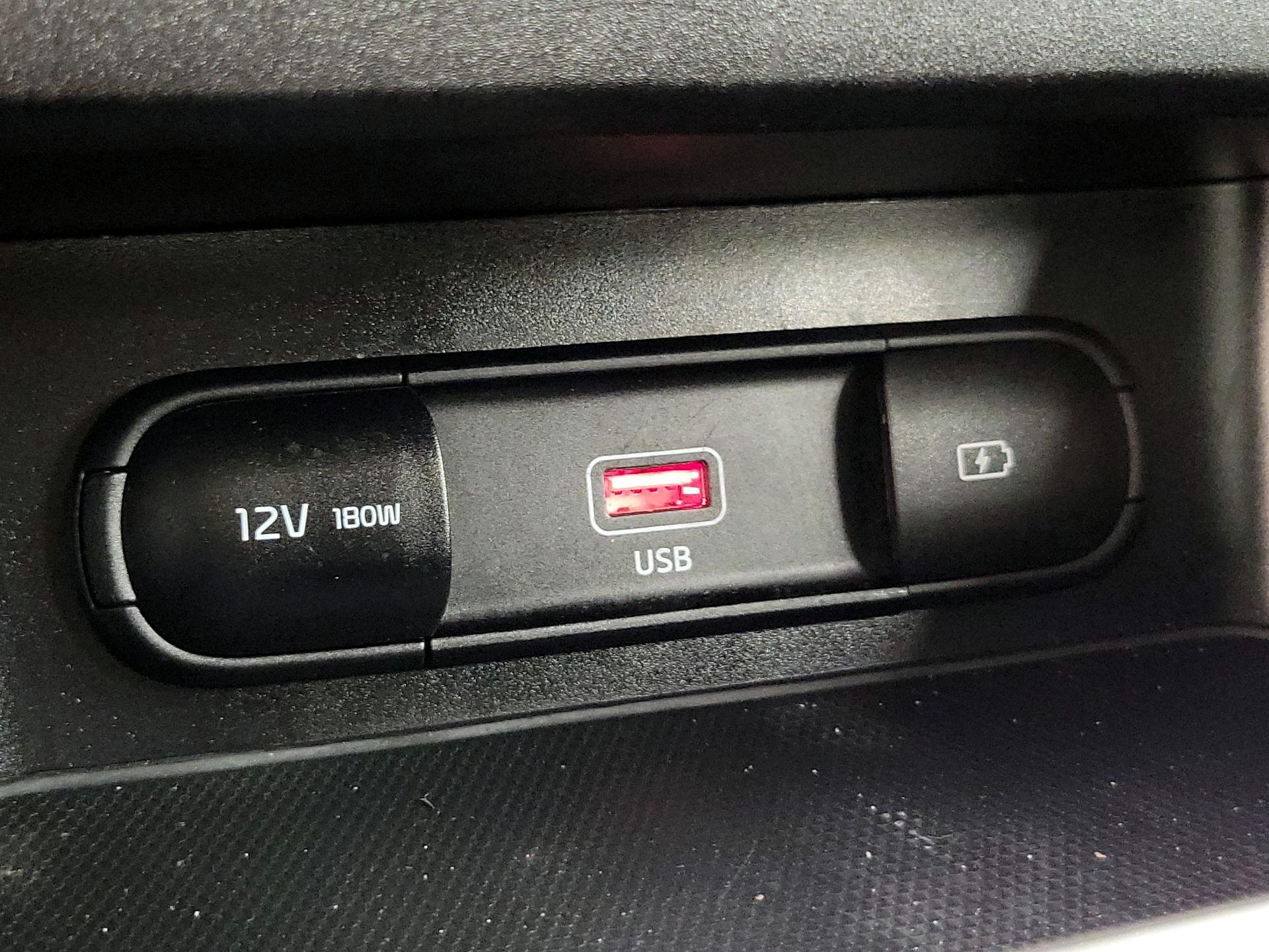 Thumbnail: 2024 Kia Forte - 18