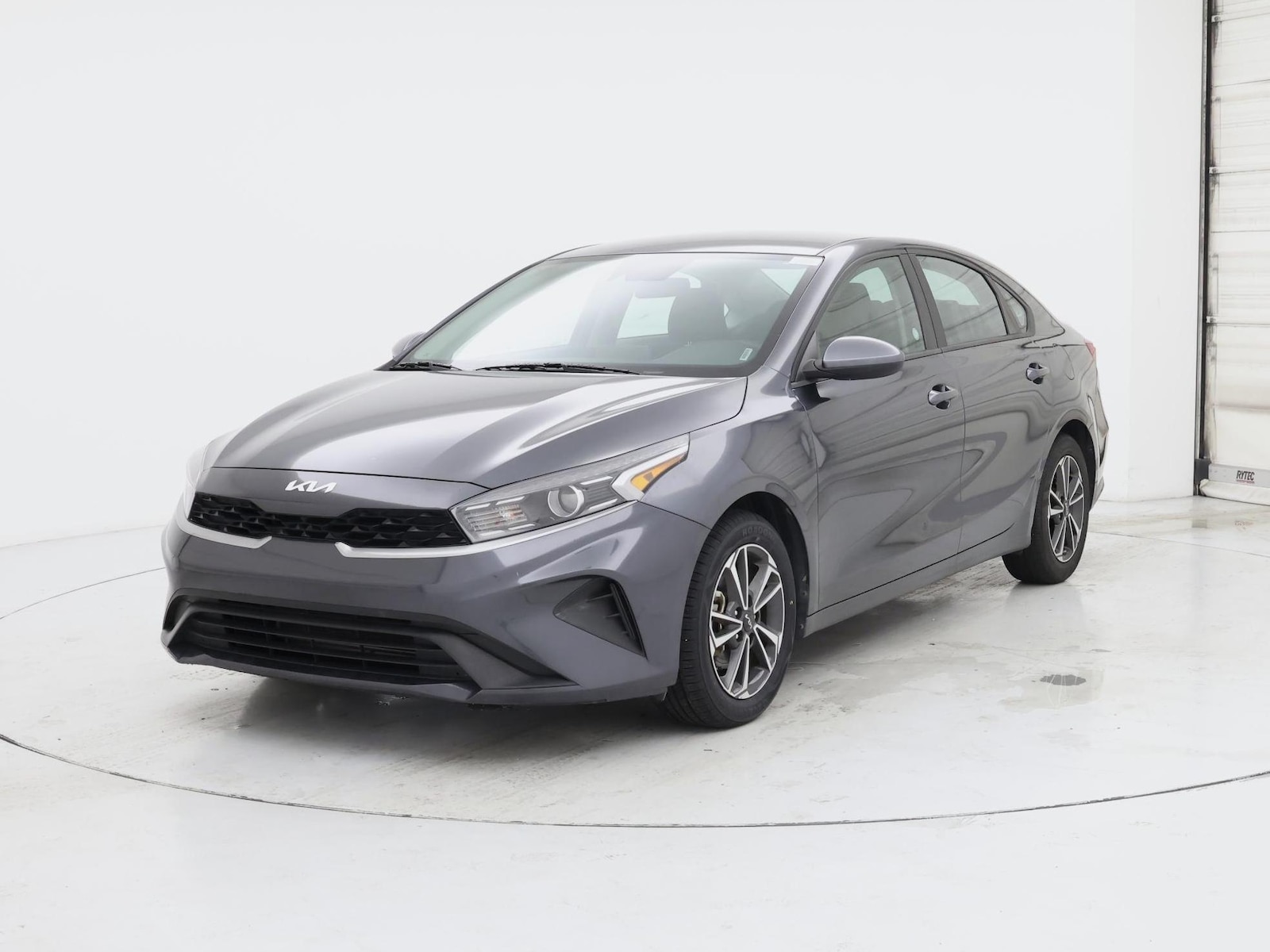 2024 Kia Forte LXS - Photo 5