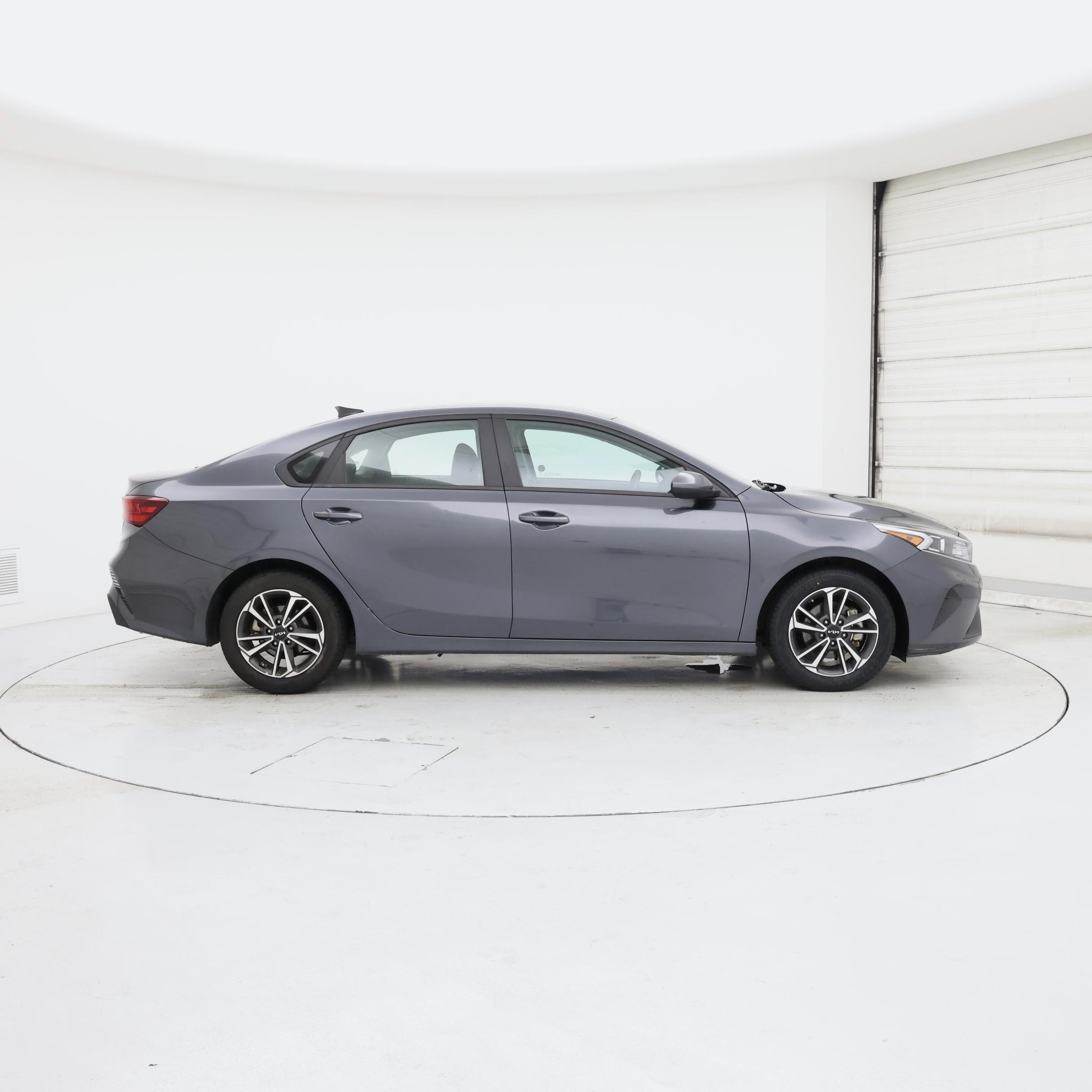 Thumbnail: 2024 Kia Forte - 7