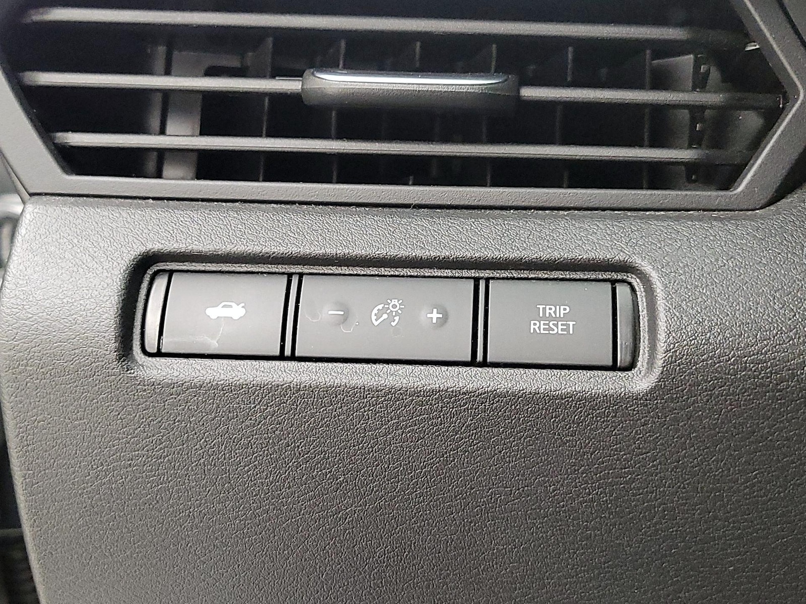 2024 Nissan Altima S - Photo 14