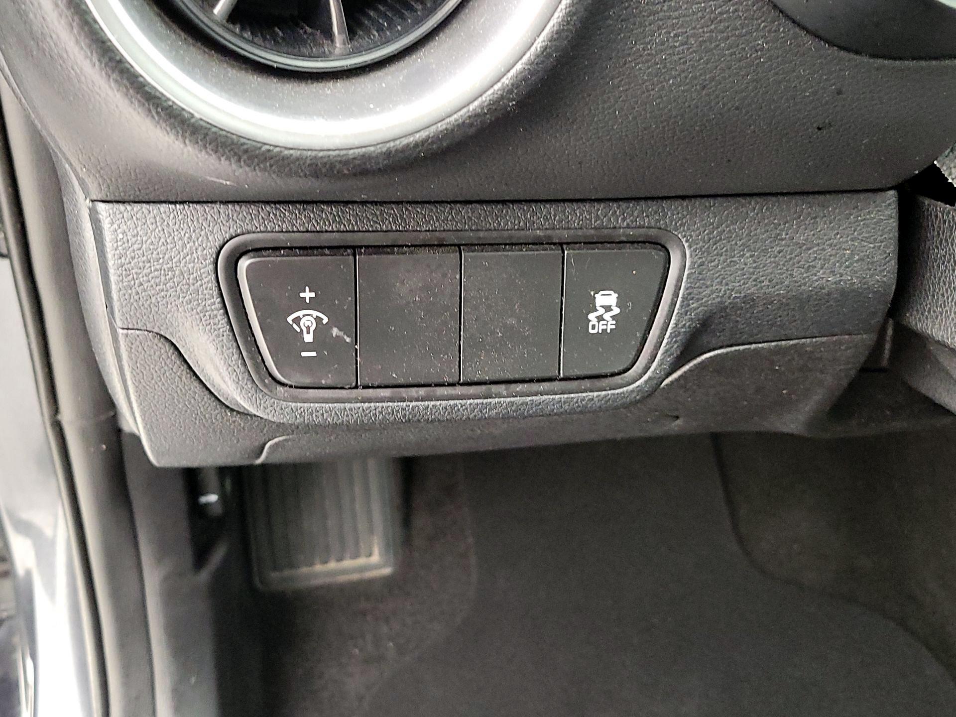 Thumbnail: 2024 Kia Forte - 13