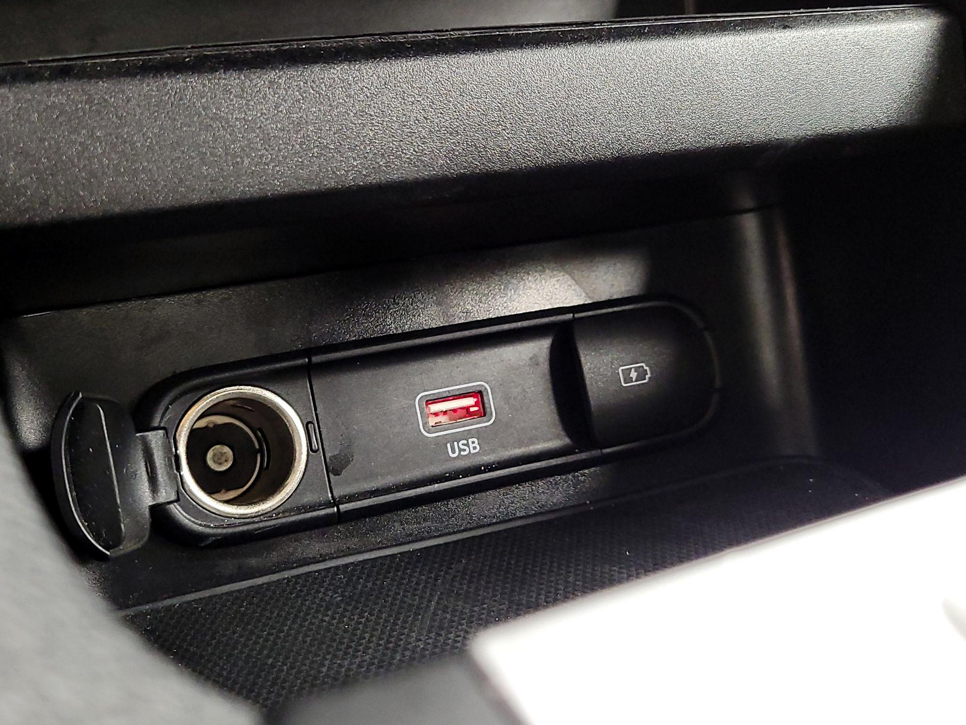 Thumbnail: 2024 Kia Forte - 18