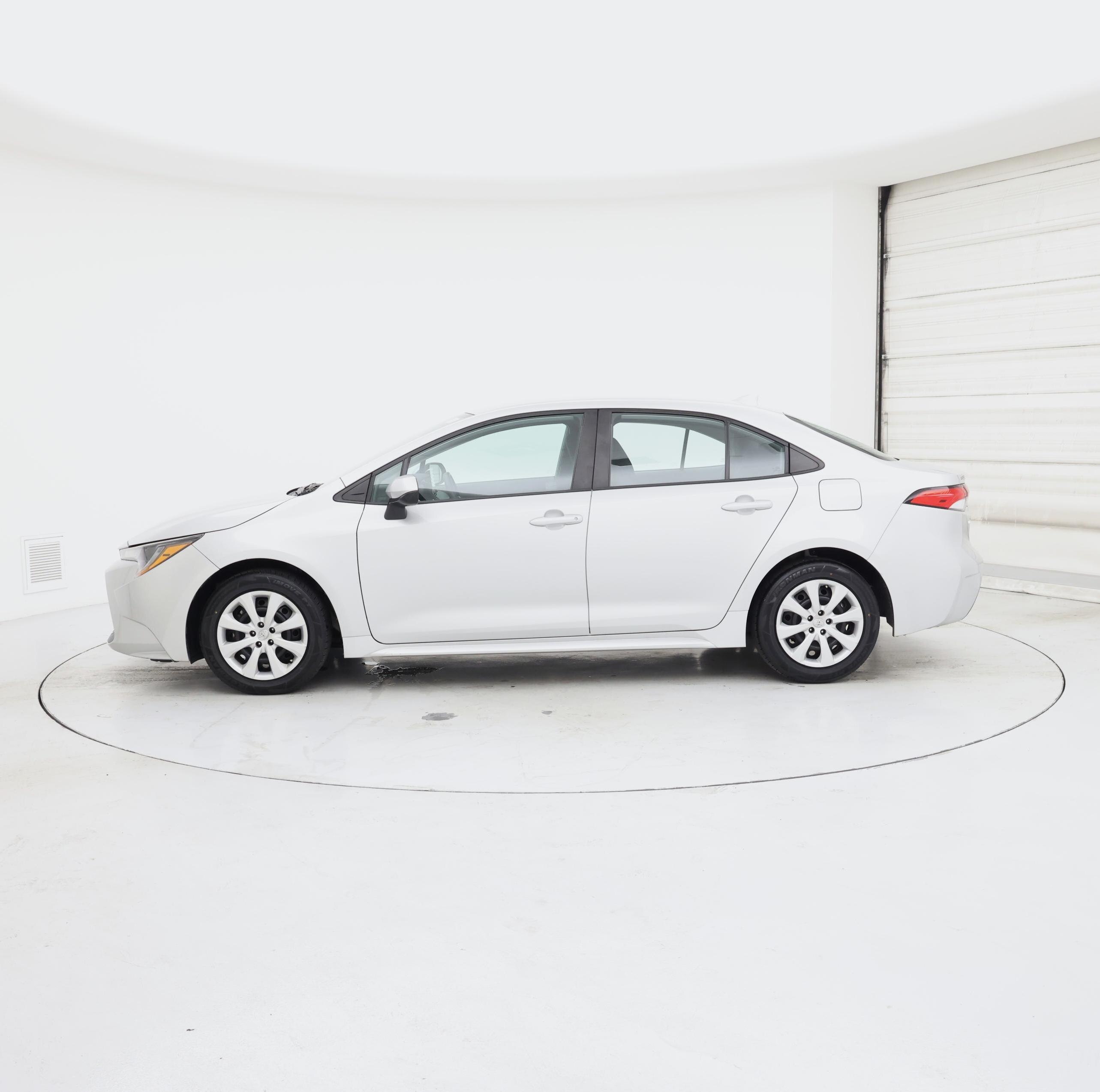 Thumbnail: 2022 Toyota Corolla - 3