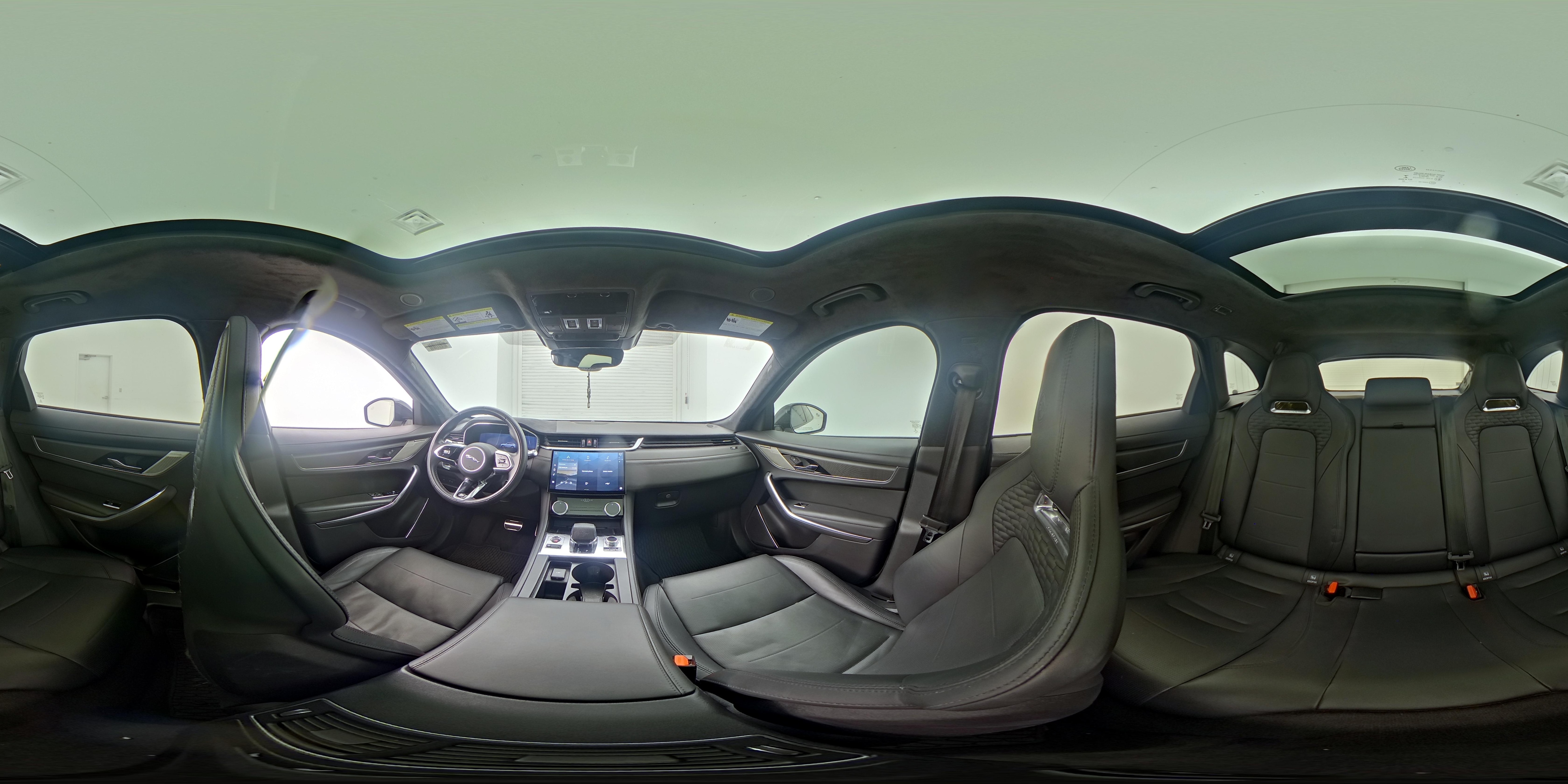 2022 Jaguar F-Pace SVR - Photo 26
