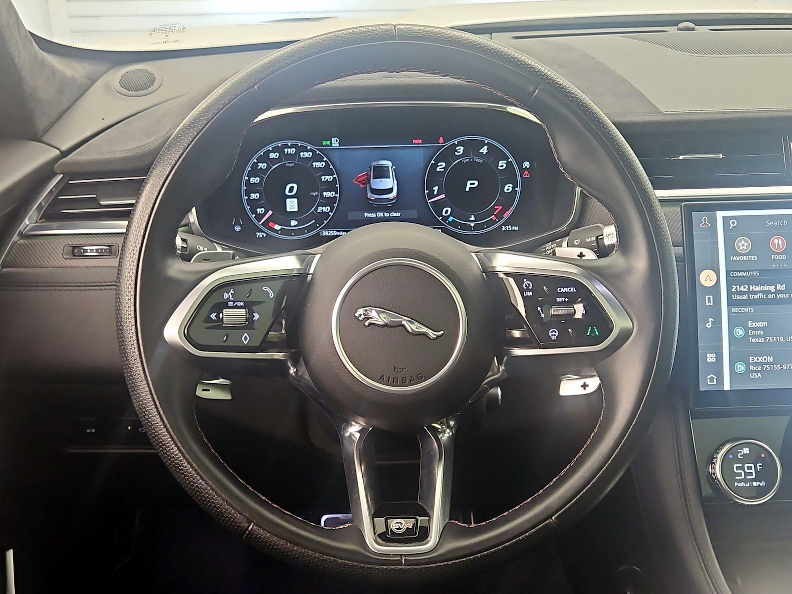 2022 Jaguar F-Pace SVR - Photo 11