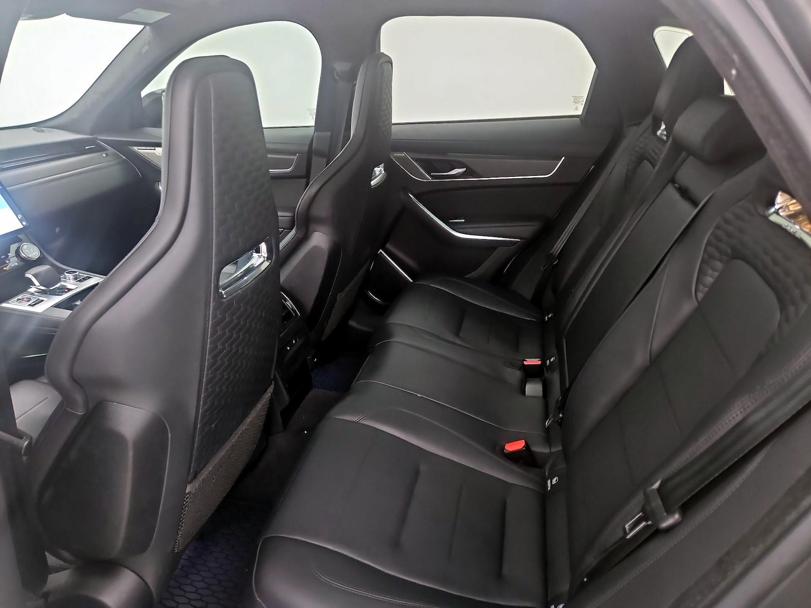 2022 Jaguar F-Pace SVR - Photo 21