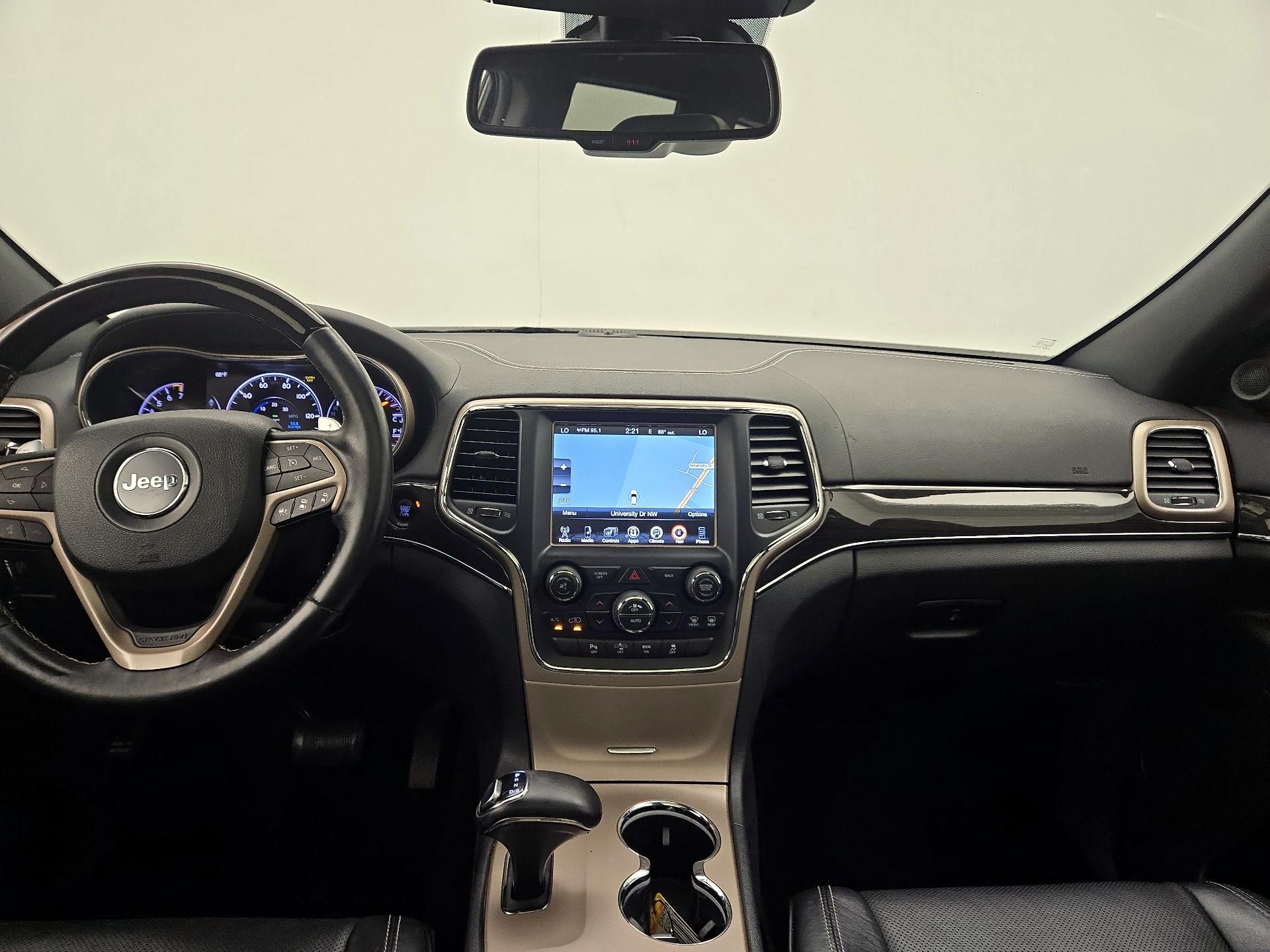 Thumbnail: 2015 Jeep Grand Cherokee - 9