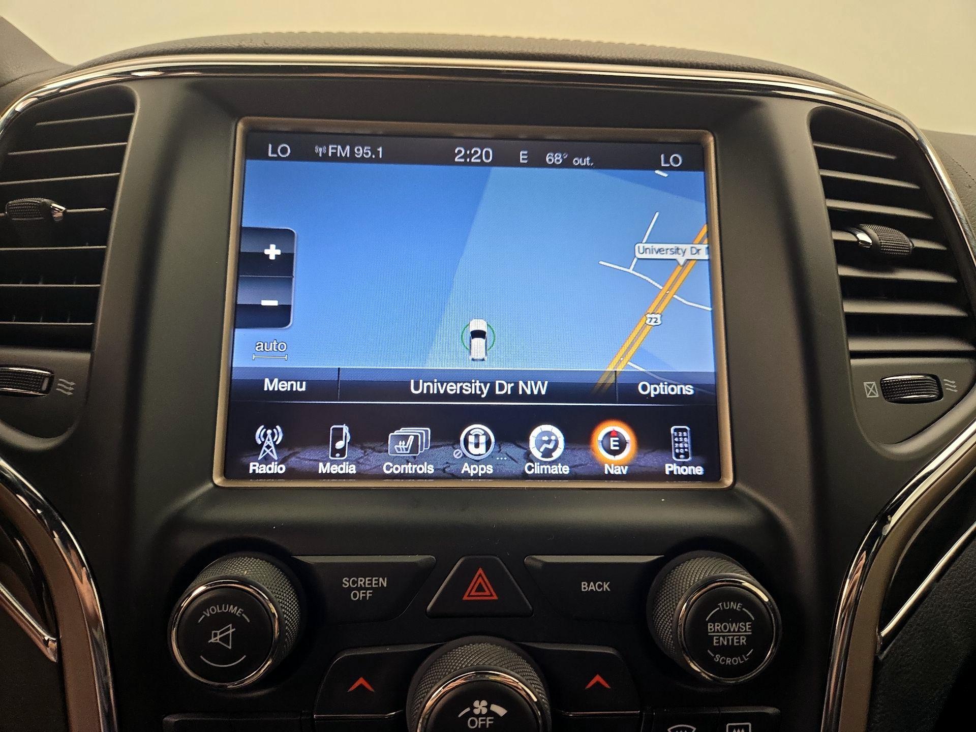 Thumbnail: 2015 Jeep Grand Cherokee - 14