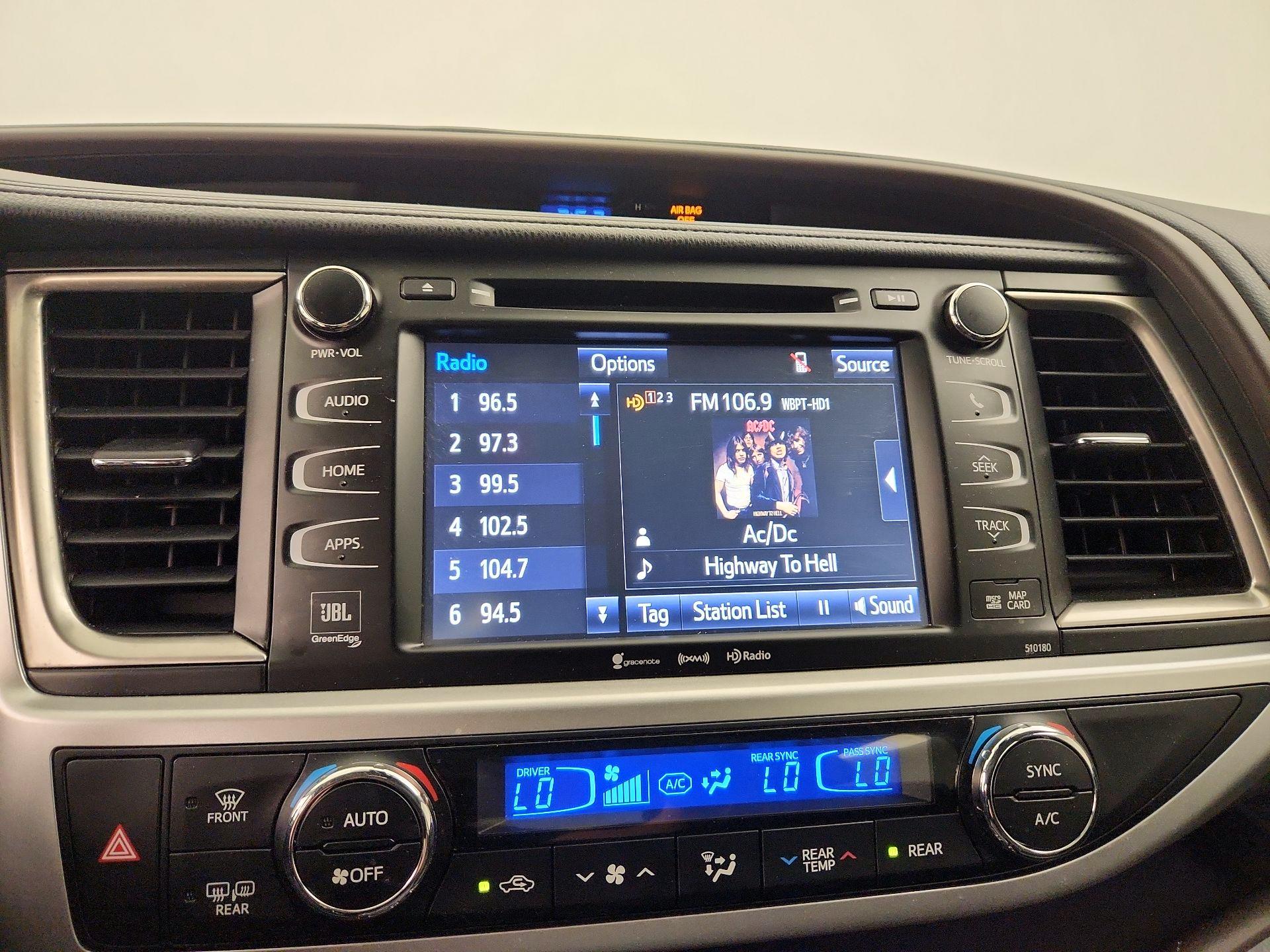 Thumbnail: 2018 Toyota Highlander - 15