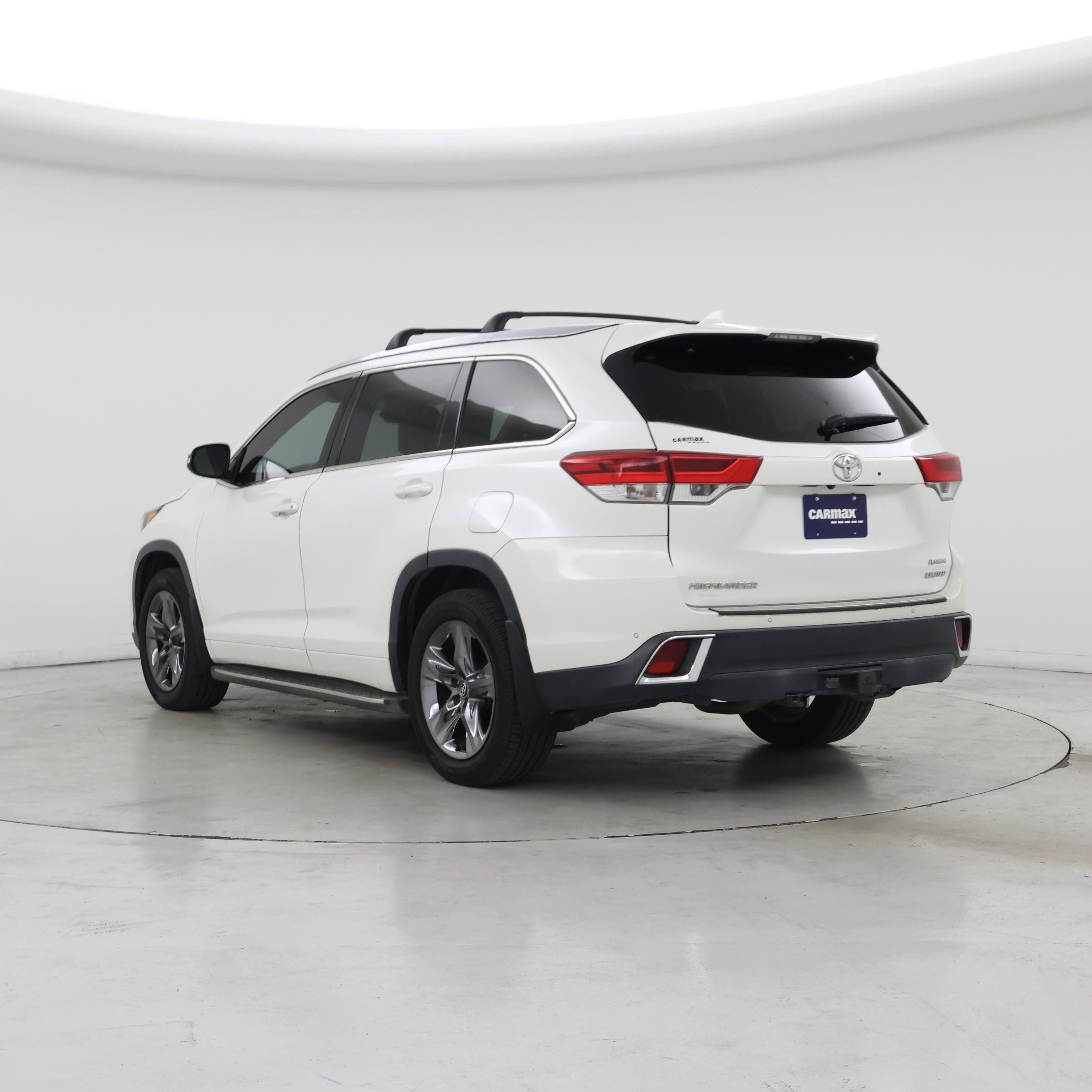 Thumbnail: 2018 Toyota Highlander - 2