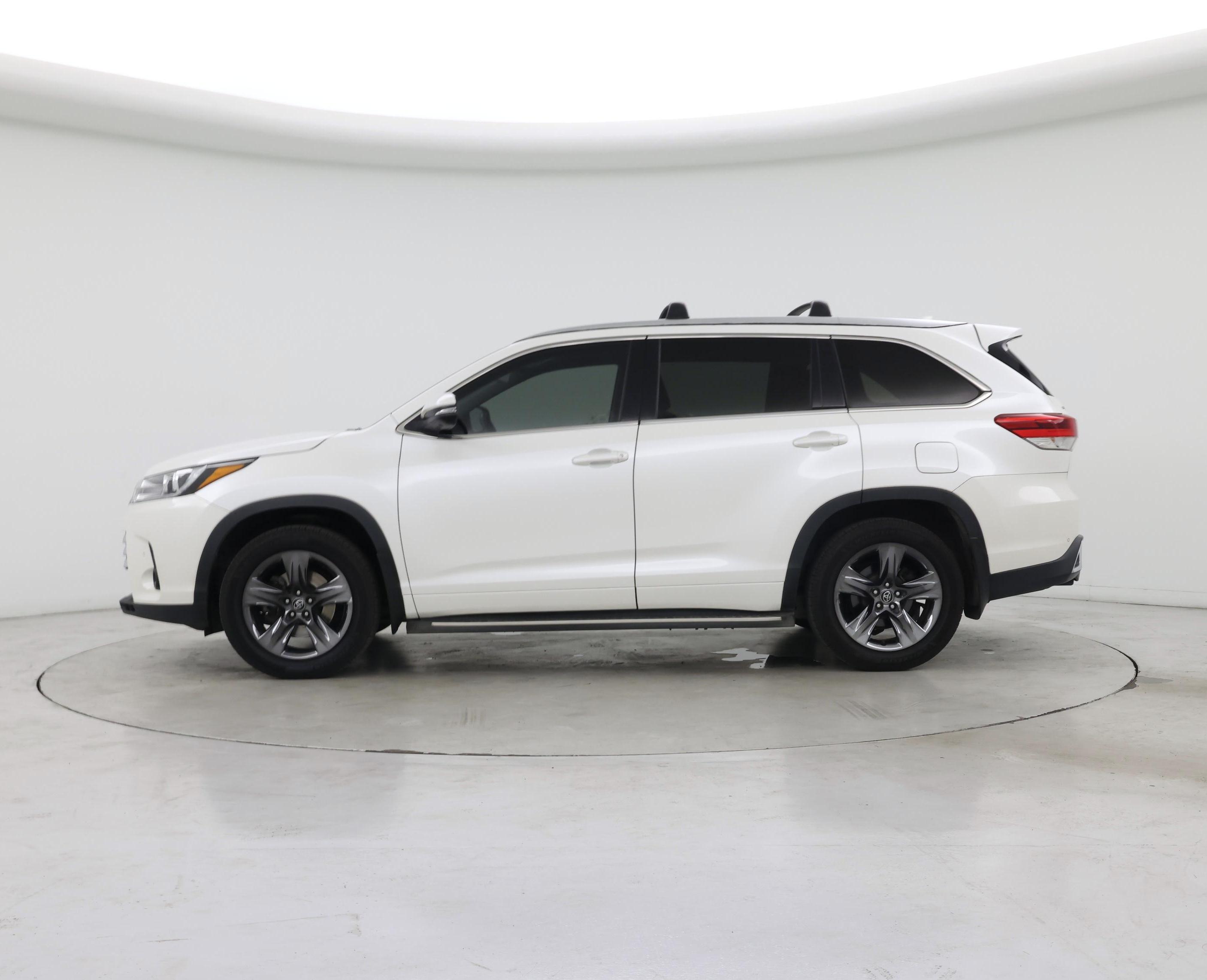 Thumbnail: 2018 Toyota Highlander - 3
