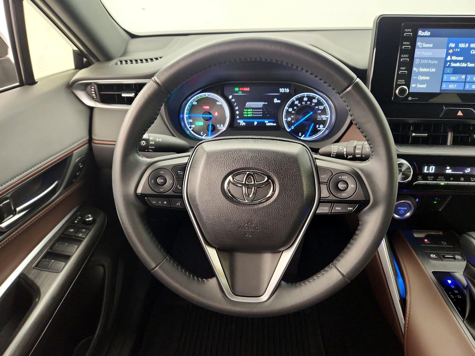 Thumbnail: 2022 Toyota Venza - 10