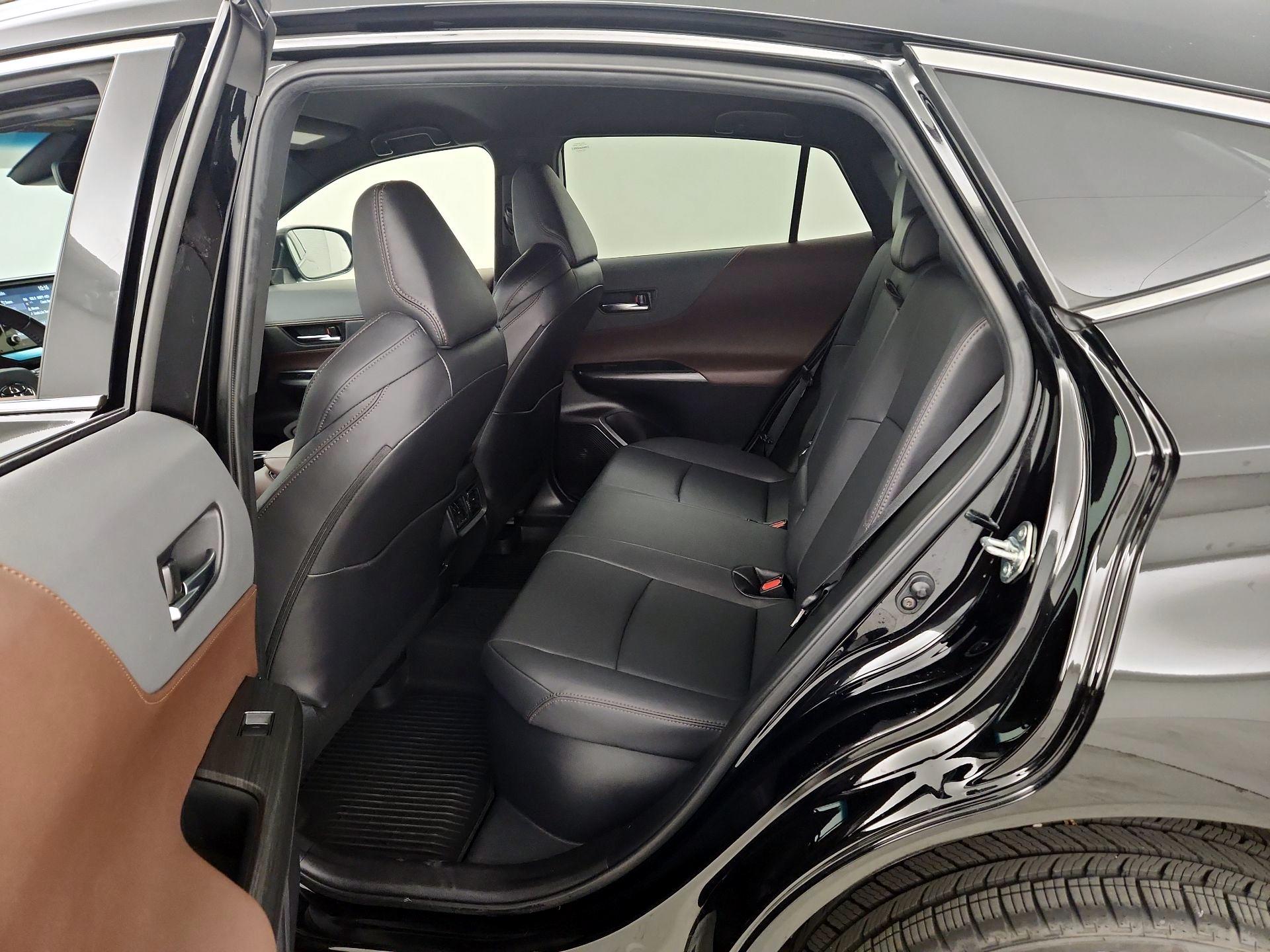 Thumbnail: 2022 Toyota Venza - 19