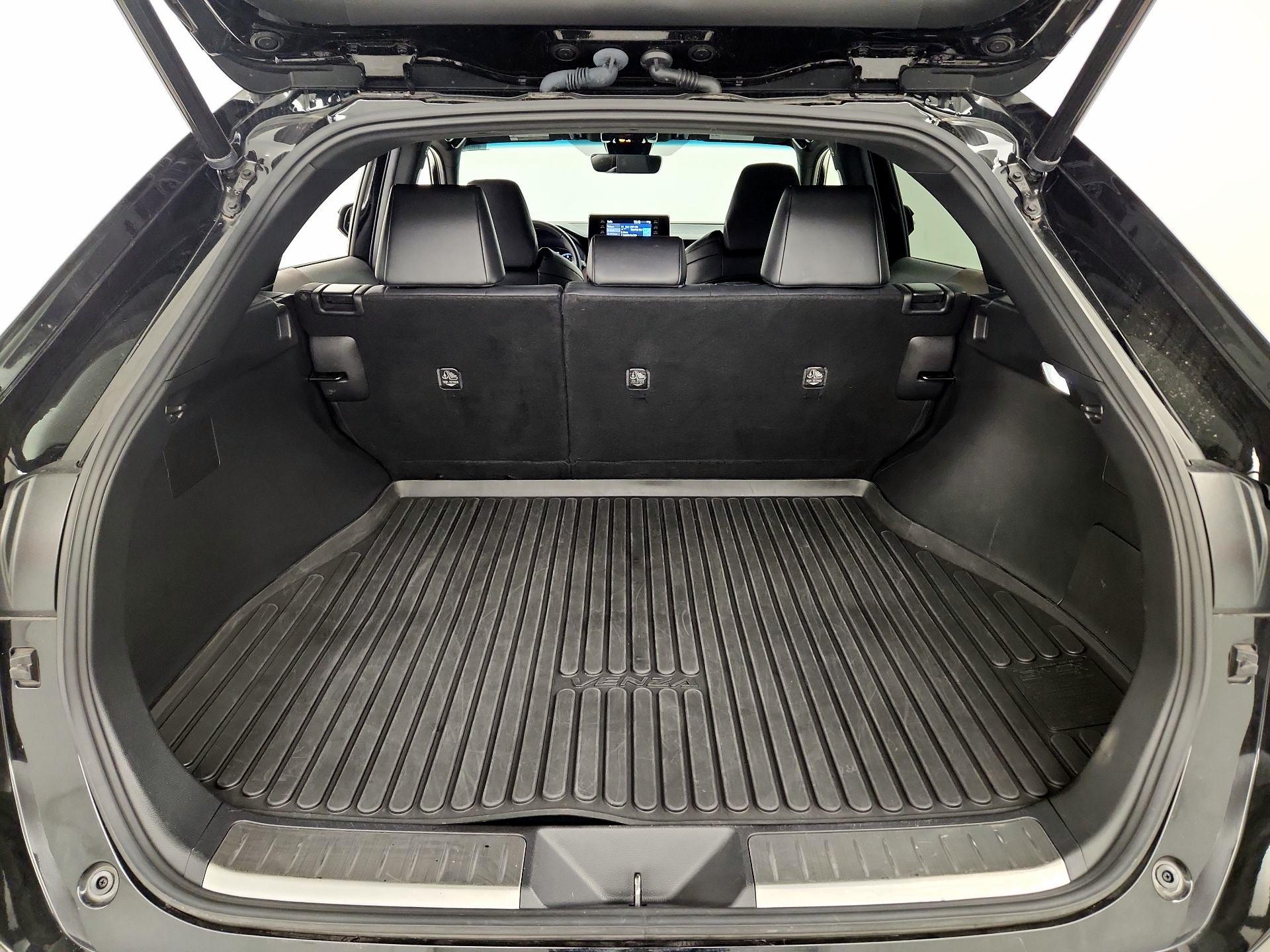 Thumbnail: 2022 Toyota Venza - 20