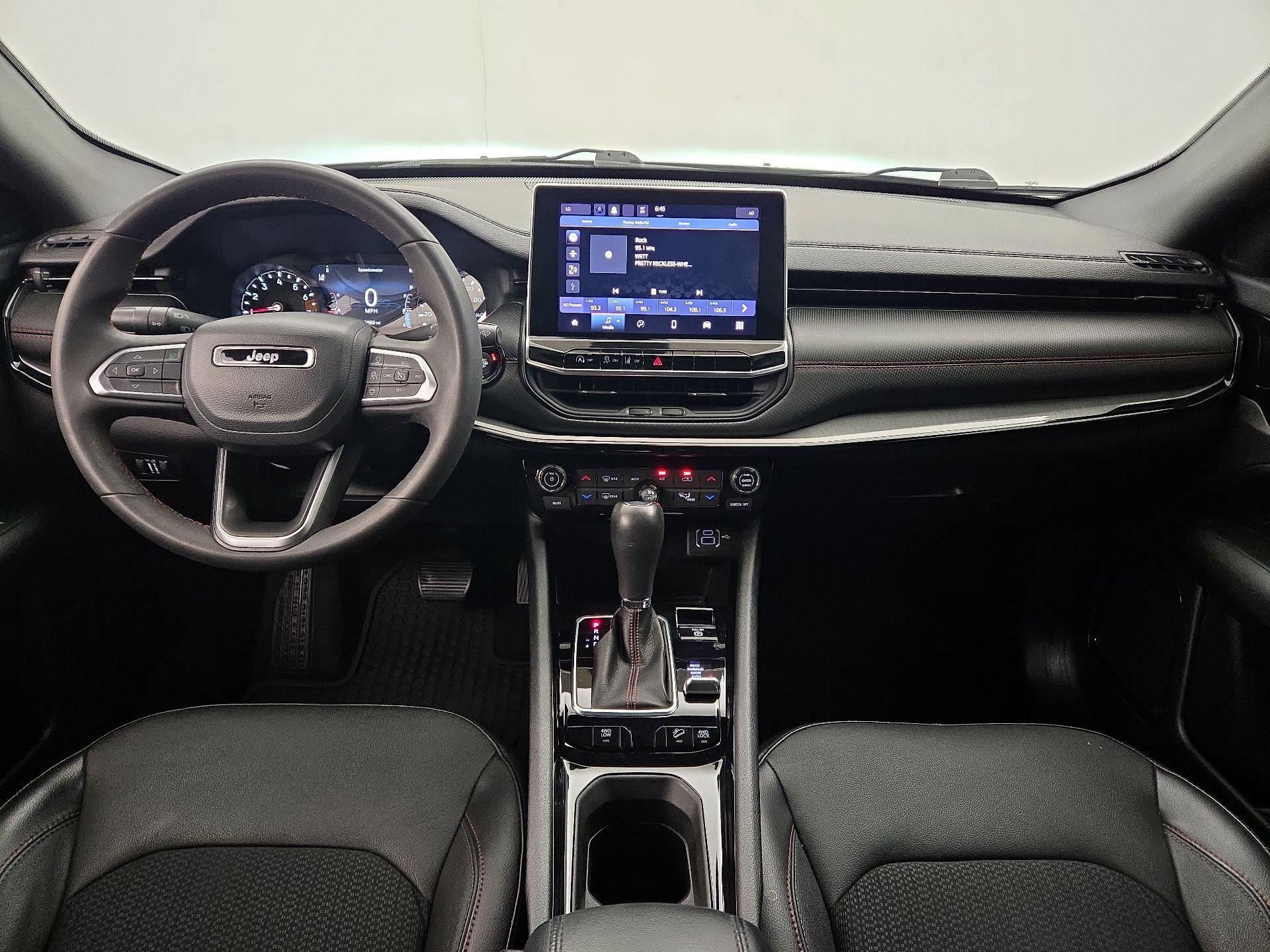 Thumbnail: 2023 Jeep Compass - 9