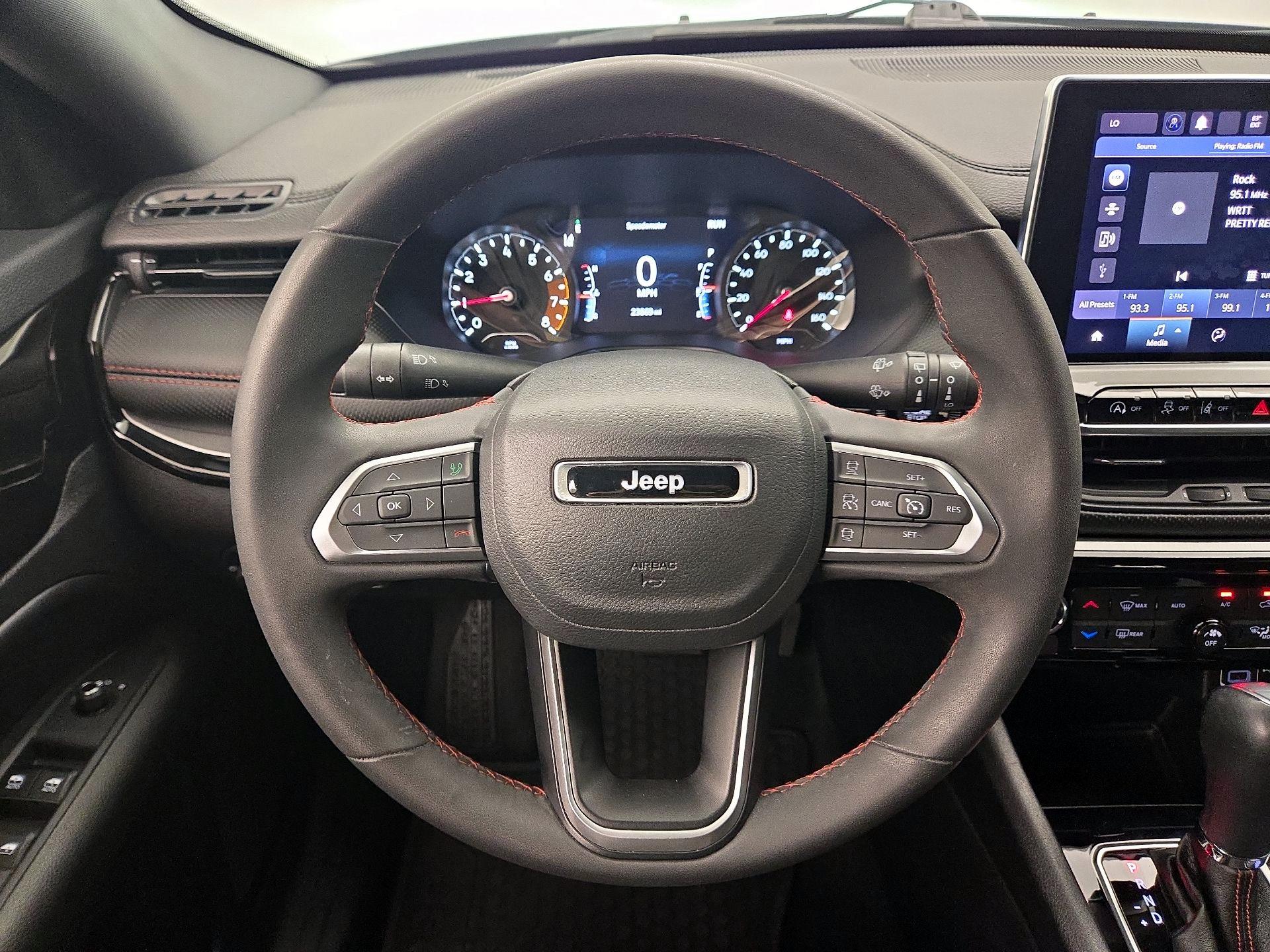 Thumbnail: 2023 Jeep Compass - 10