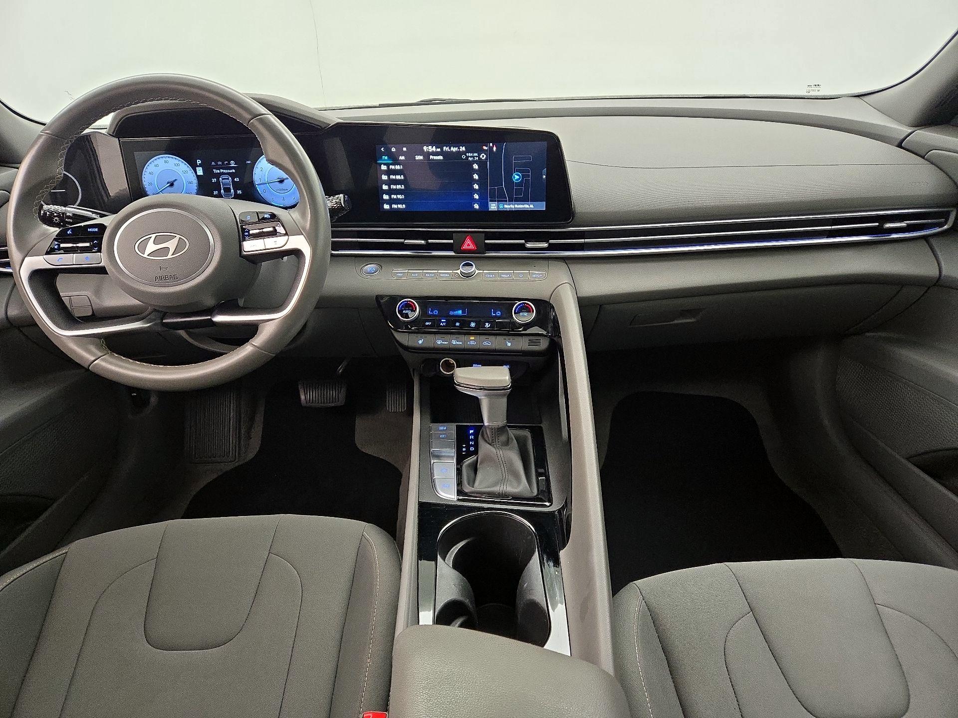 Thumbnail: 2025 Hyundai Elantra - 9